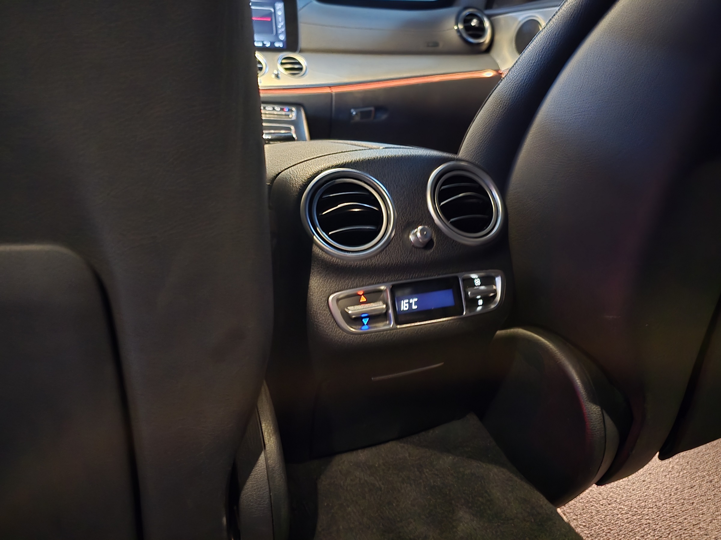 MERCEDES-BENZ E300 2.0 CGI GASOLINA AVANTGARDE 9G-TRONIC