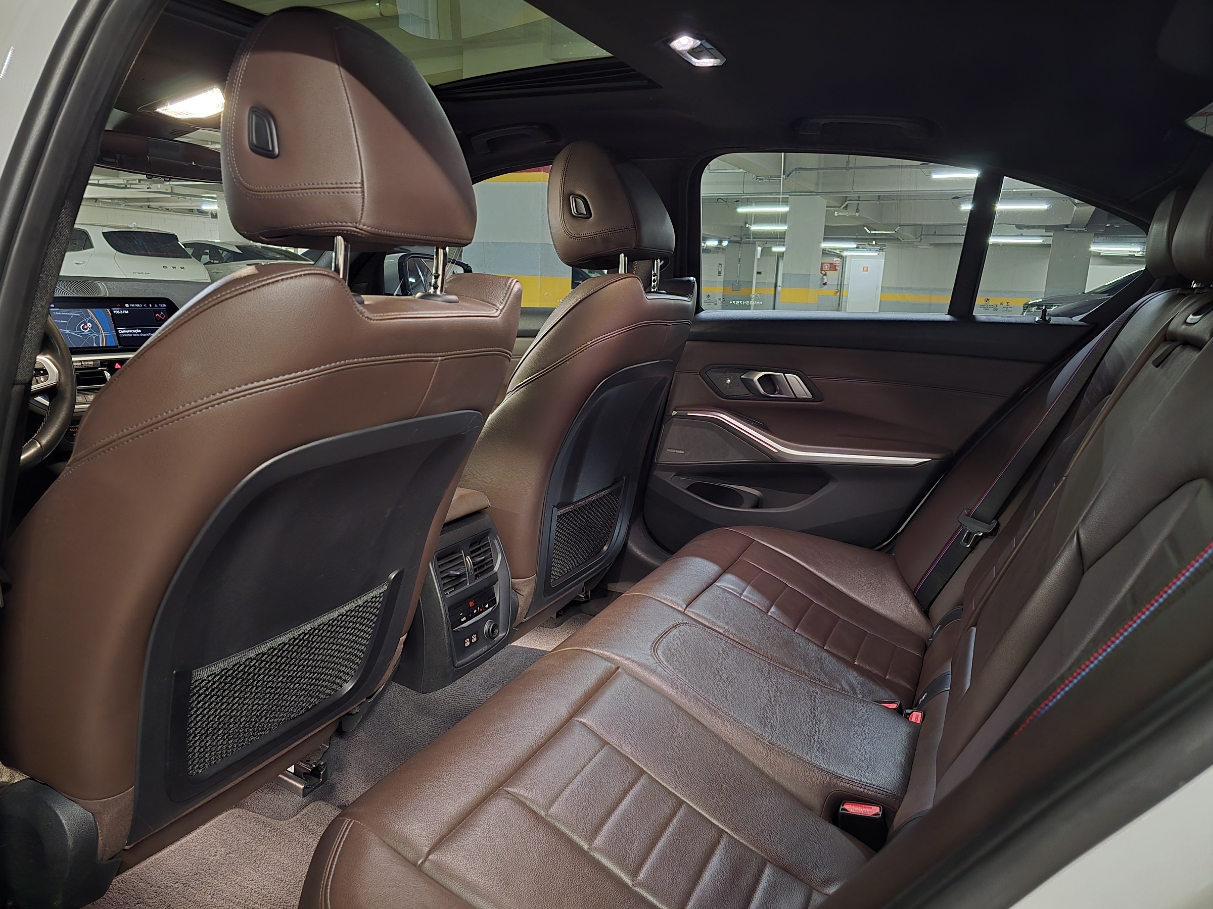 BMW 320I 2.0 16V TURBO GASOLINA M SPORT AUTOMÁTICO