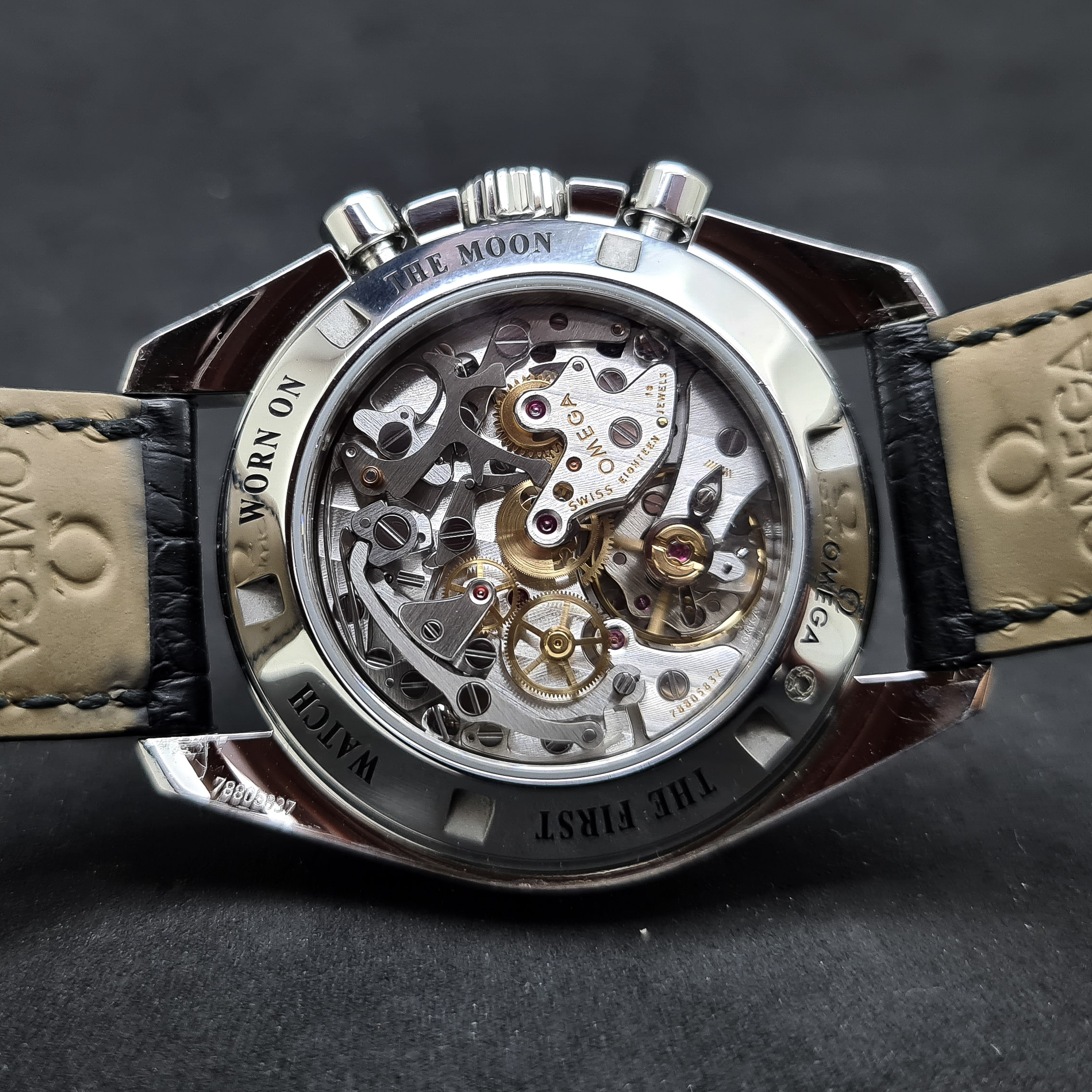 OMEGA SPEEDMASTER MOONWATCH