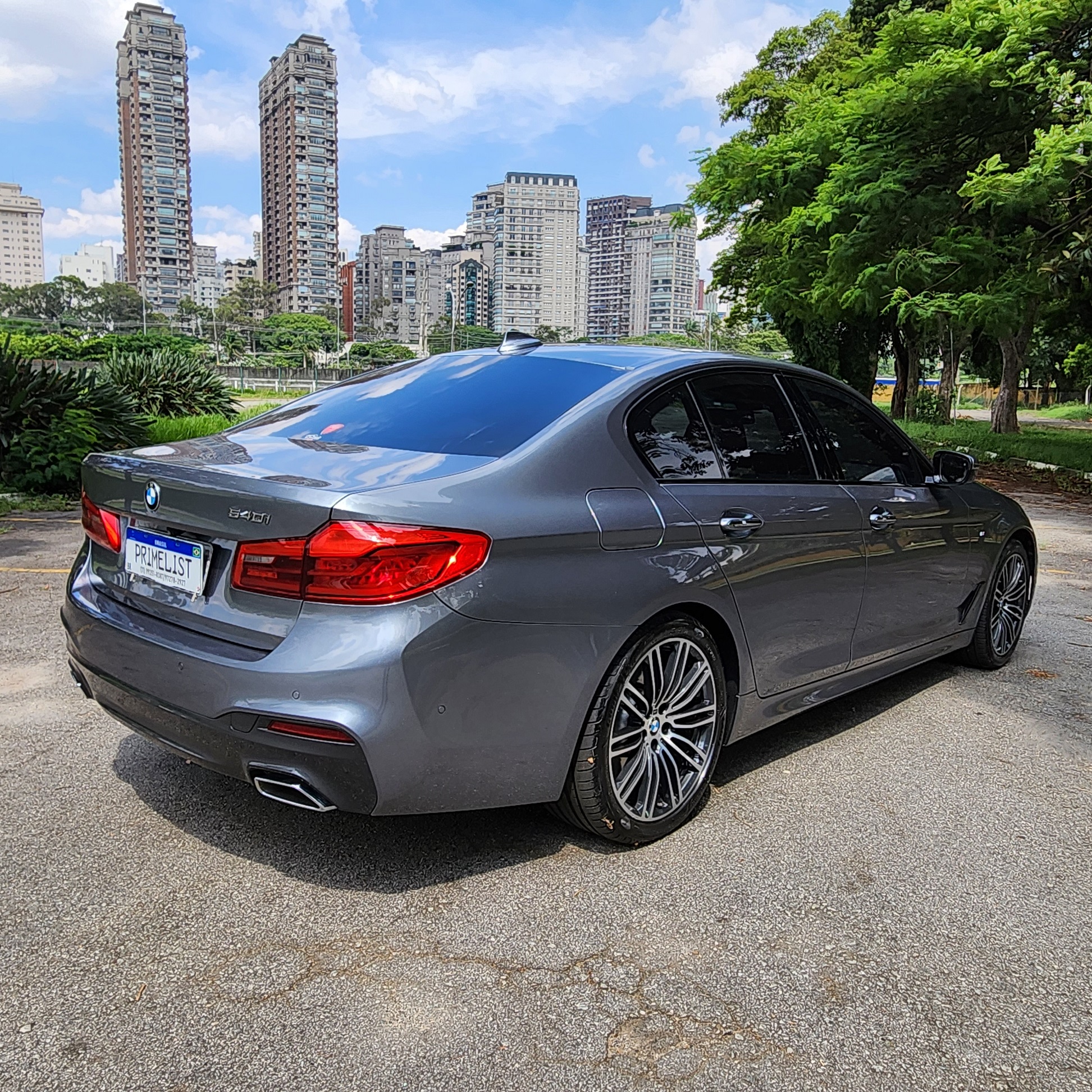 BMW 540I M SPORT