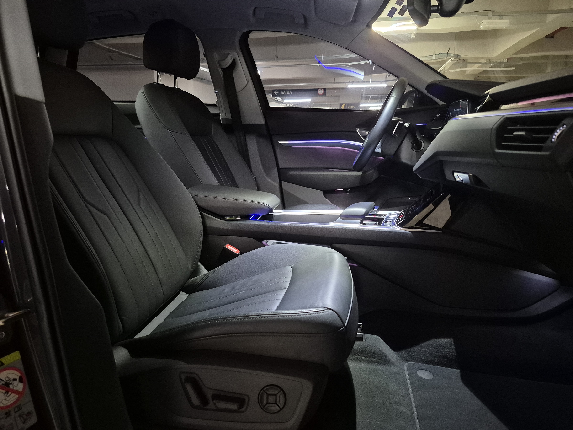 AUDI E-TRON ELÉTRICO PERFORMANCE QUATTRO