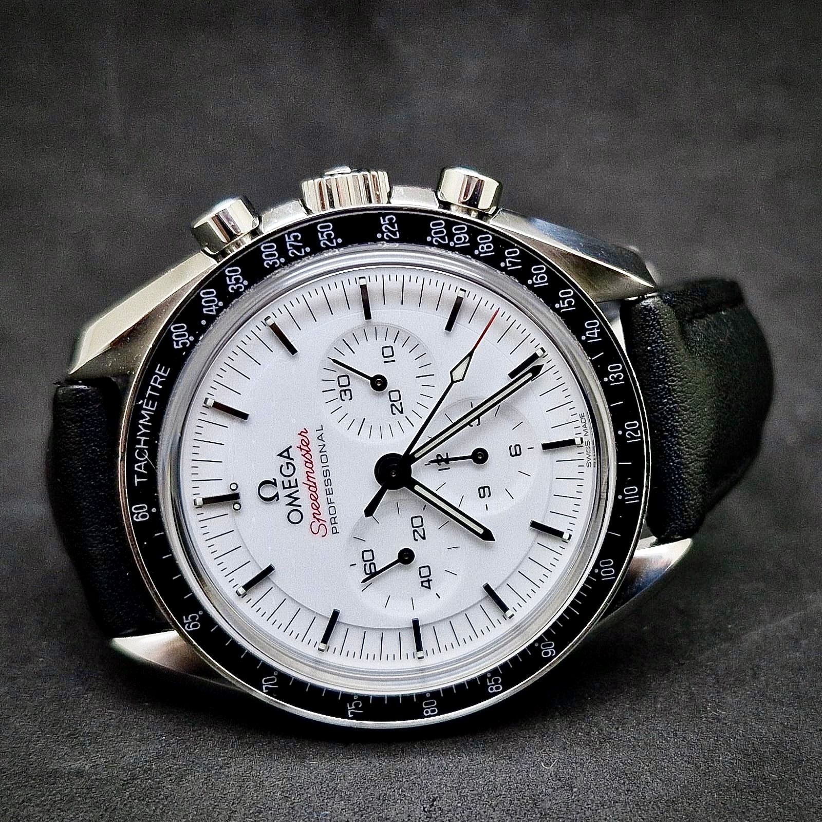 OMEGA SPEEDMASTER PROFESSIONAL MOONWATCH