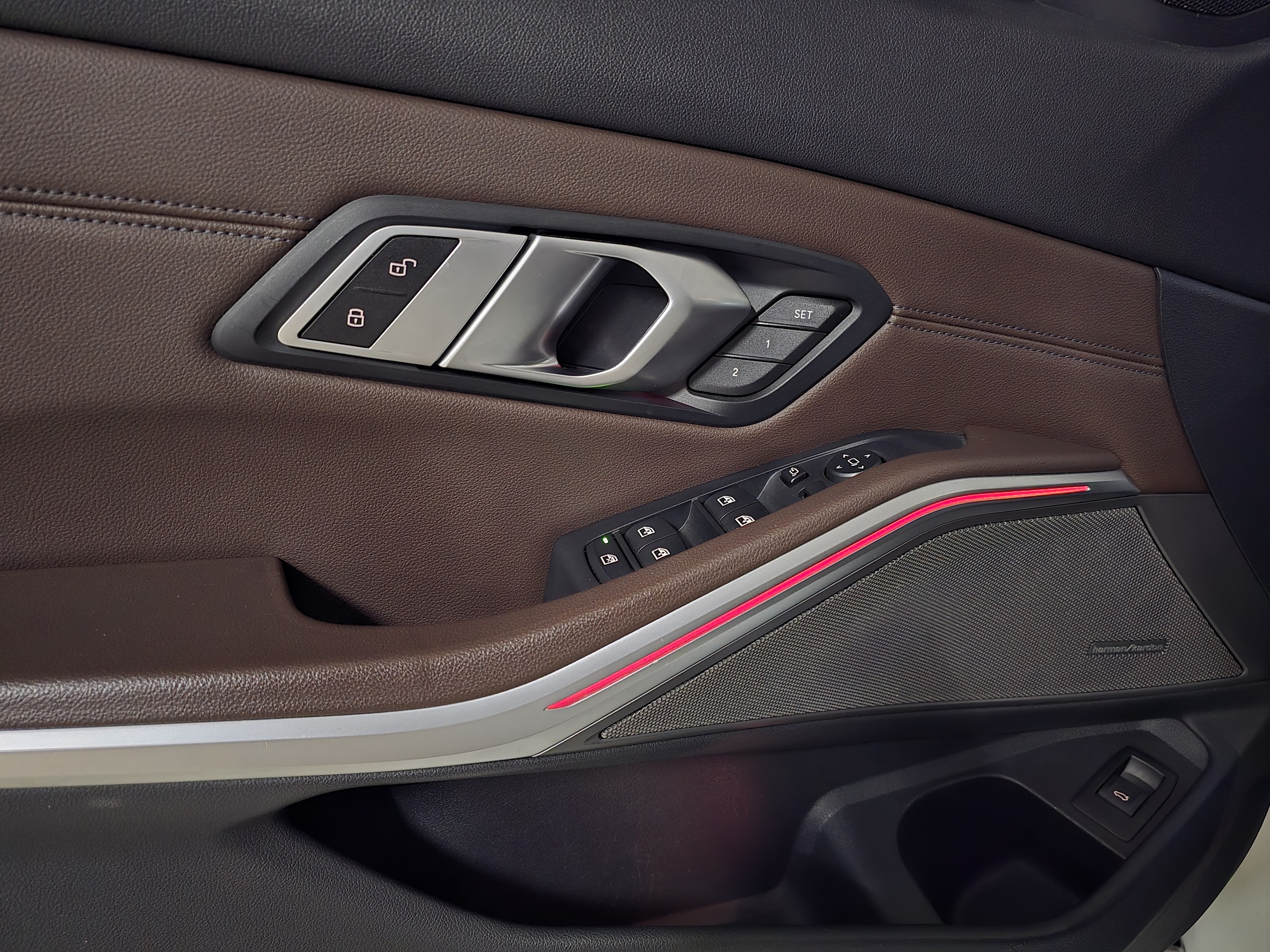 BMW 320I 2.0 16V TURBO GASOLINA M SPORT AUTOMÁTICO