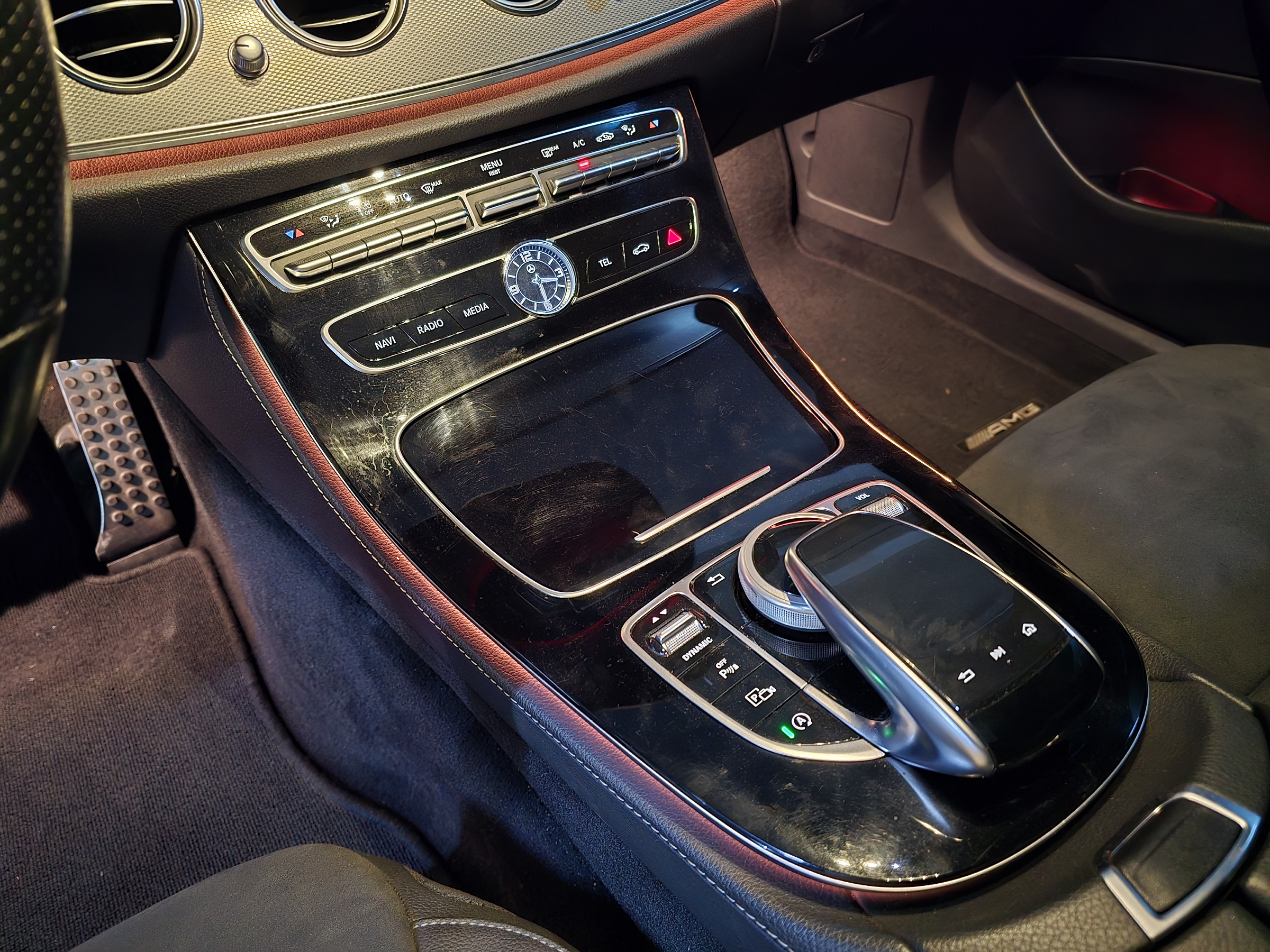 MERCEDES-BENZ E300 2.0 CGI GASOLINA AVANTGARDE 9G-TRONIC