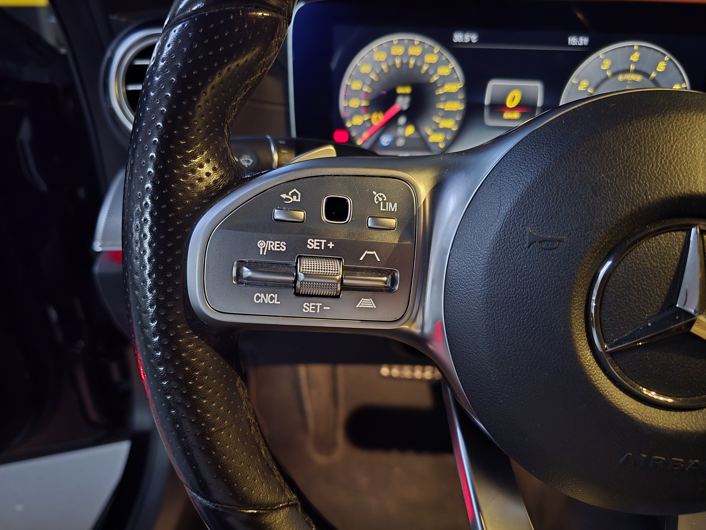 MERCEDES-BENZ E300 2.0 CGI GASOLINA AVANTGARDE 9G-TRONIC