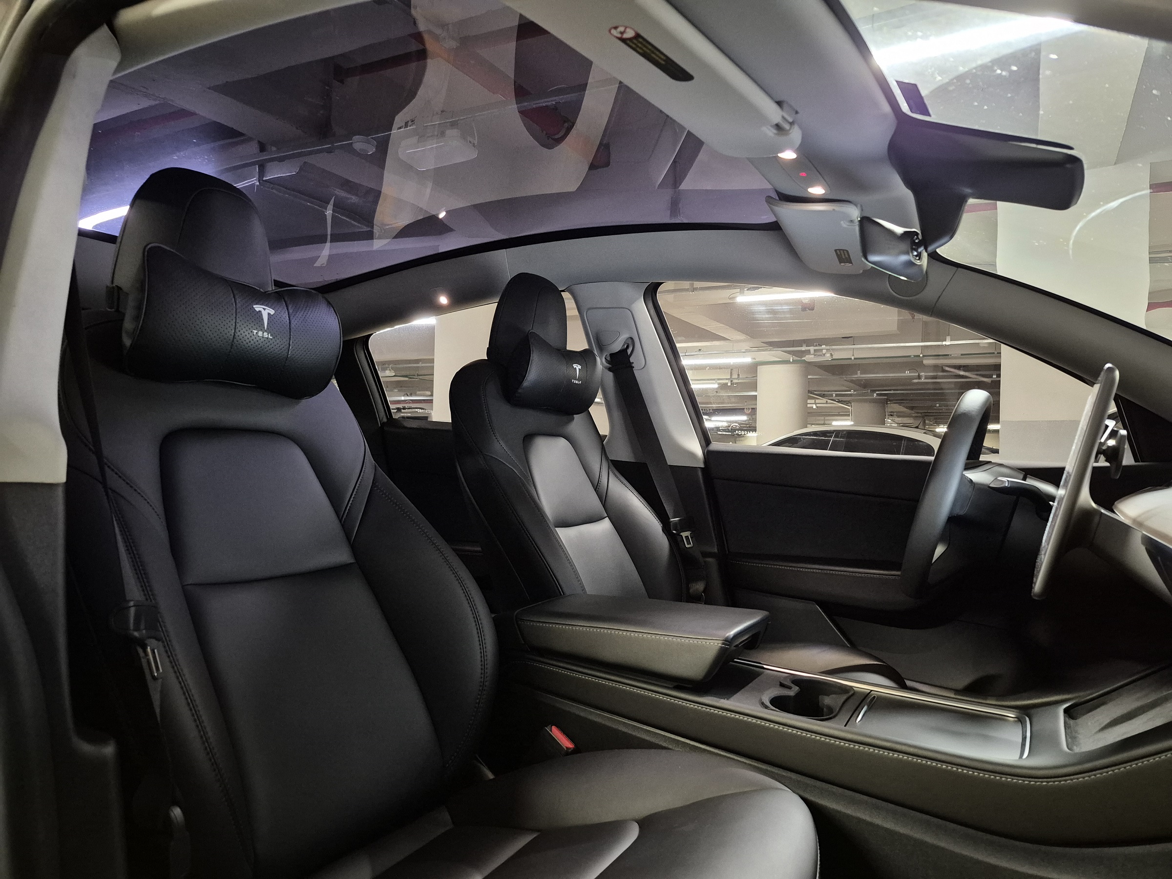 TESLA MODEL Y LONG RANGE PERFORMANCE AWD