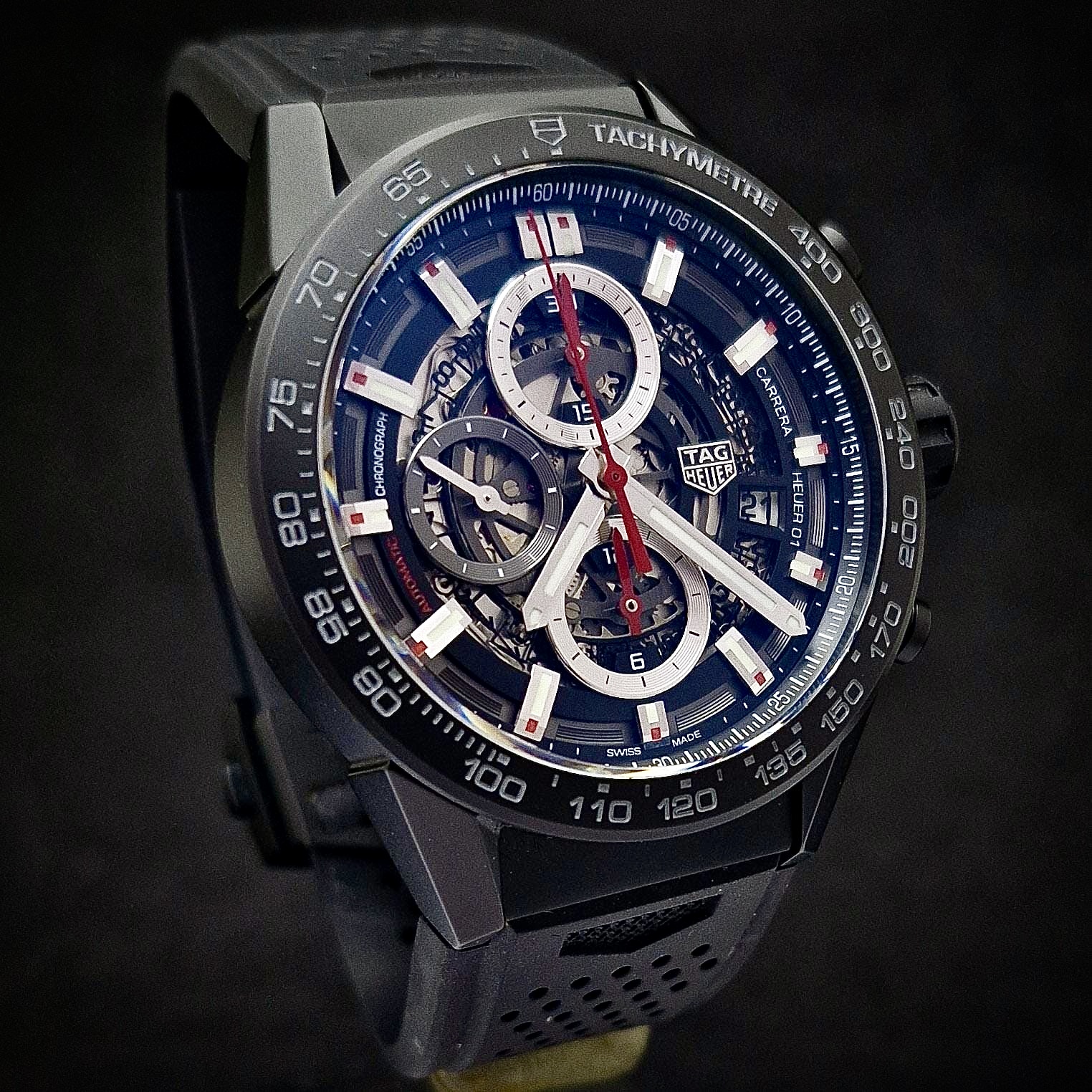 TAG HEUER CARRERA CALIBRE HEUER 01