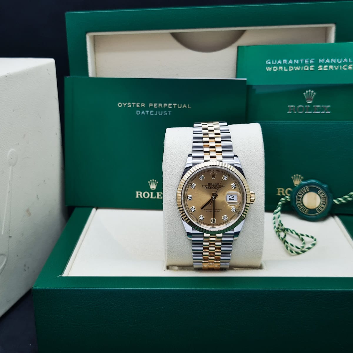 ROLEX OYSTER PERPETUAL DATEJUST 36