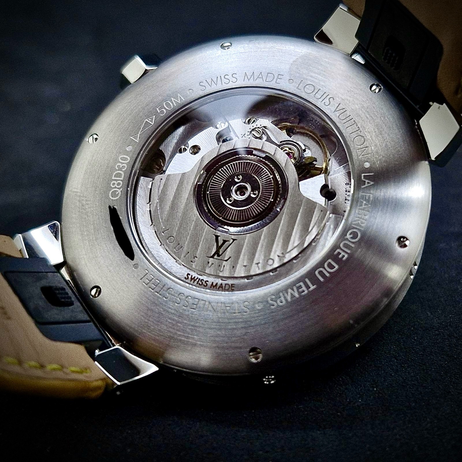 LOUIS VUITTON TAMBOUR MOON GMT