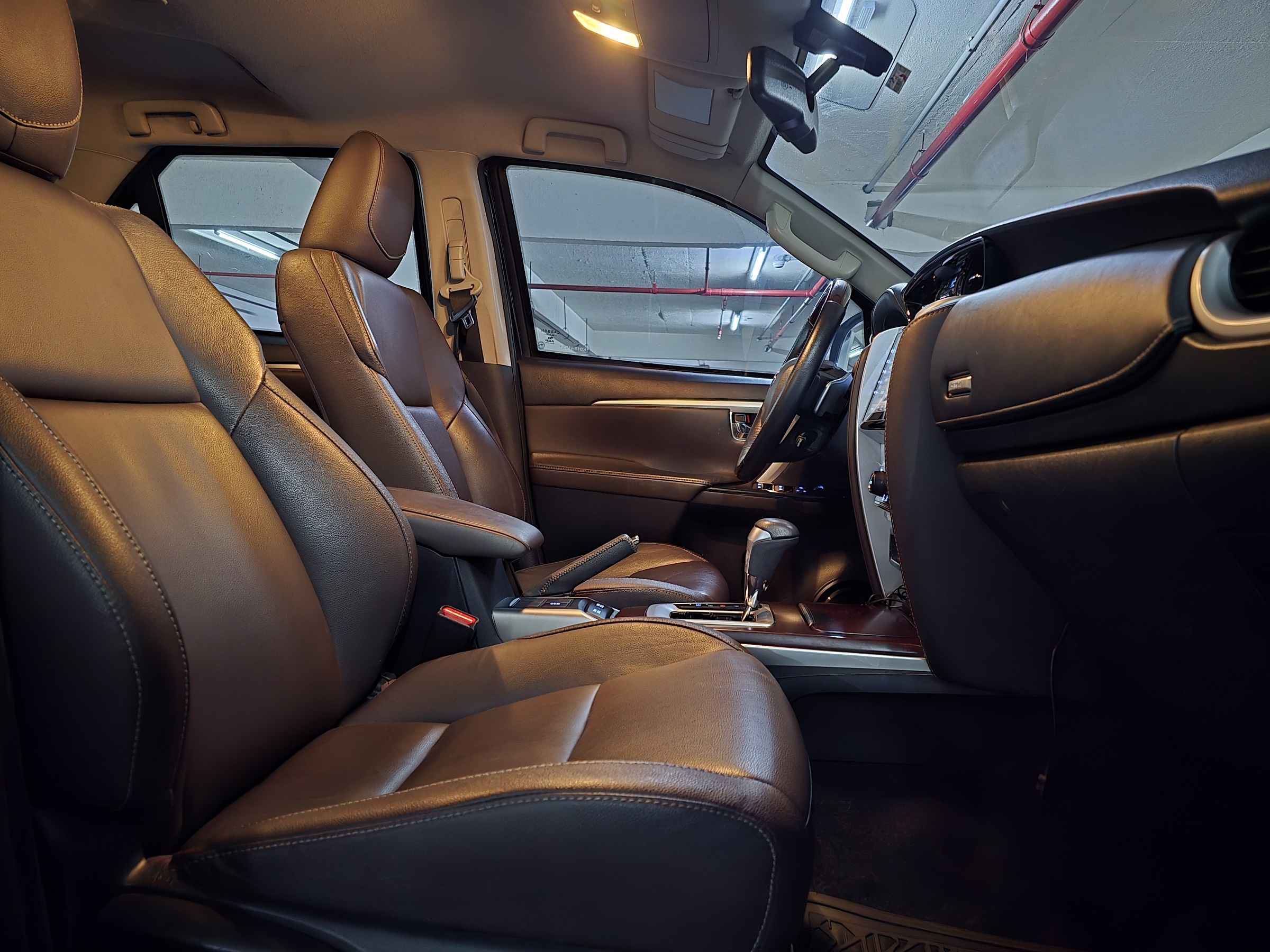 TOYOTA HILUX SW4 2.7 SRV 7 LUGARES 4X2 16V FLEX 4P AUTOMÁTICO