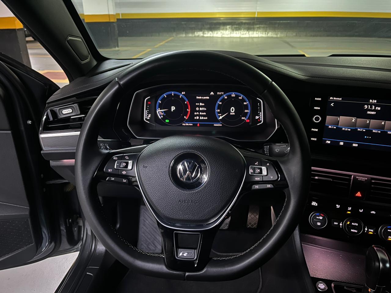VOLKSWAGEN JETTA 1.4 250 TSI TOTAL FLEX R-LINE TIPTRONIC