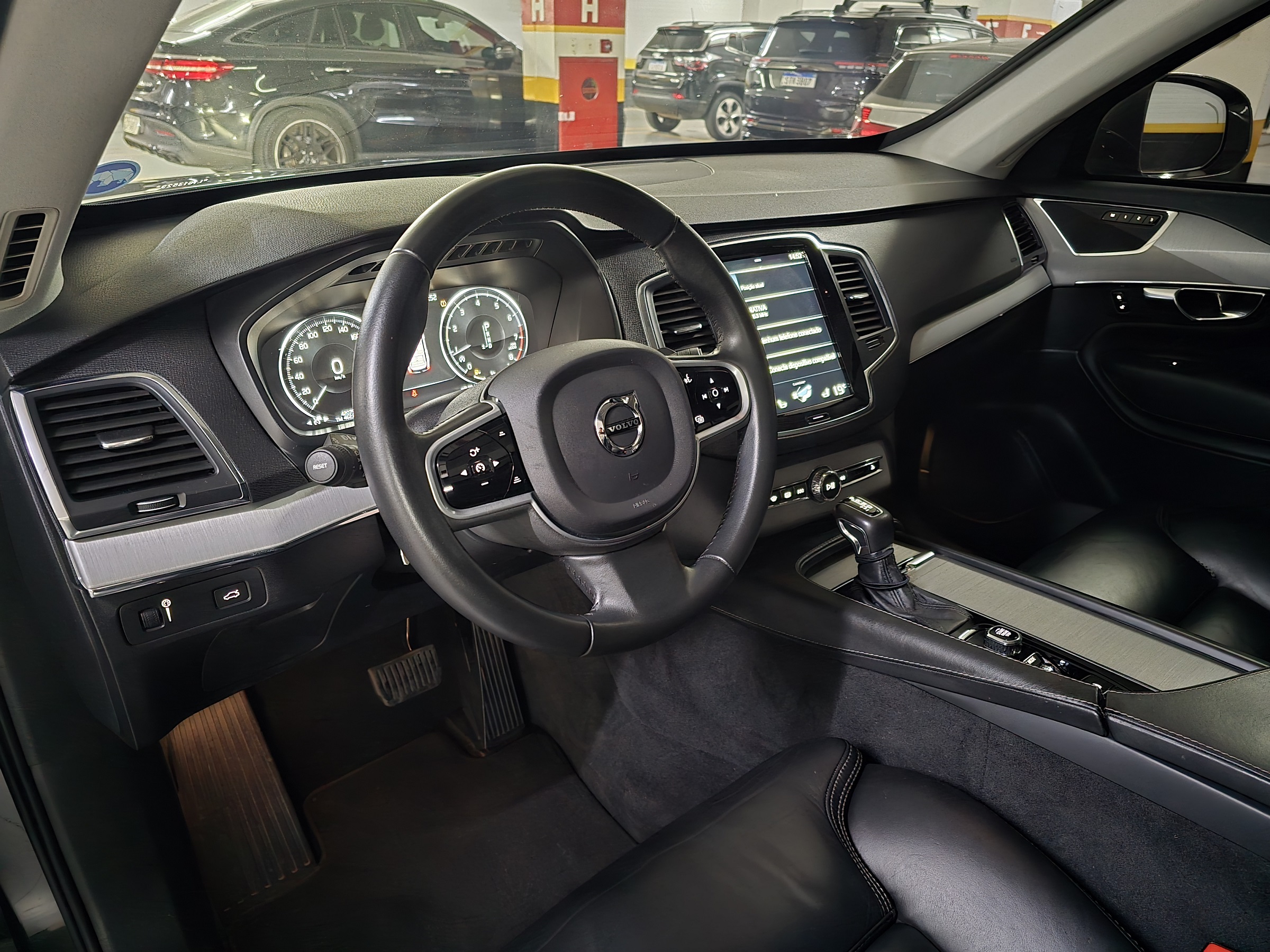 VOLVO XC90 2.0 T6 GASOLINA MOMENTUM AWD GEARTRONIC