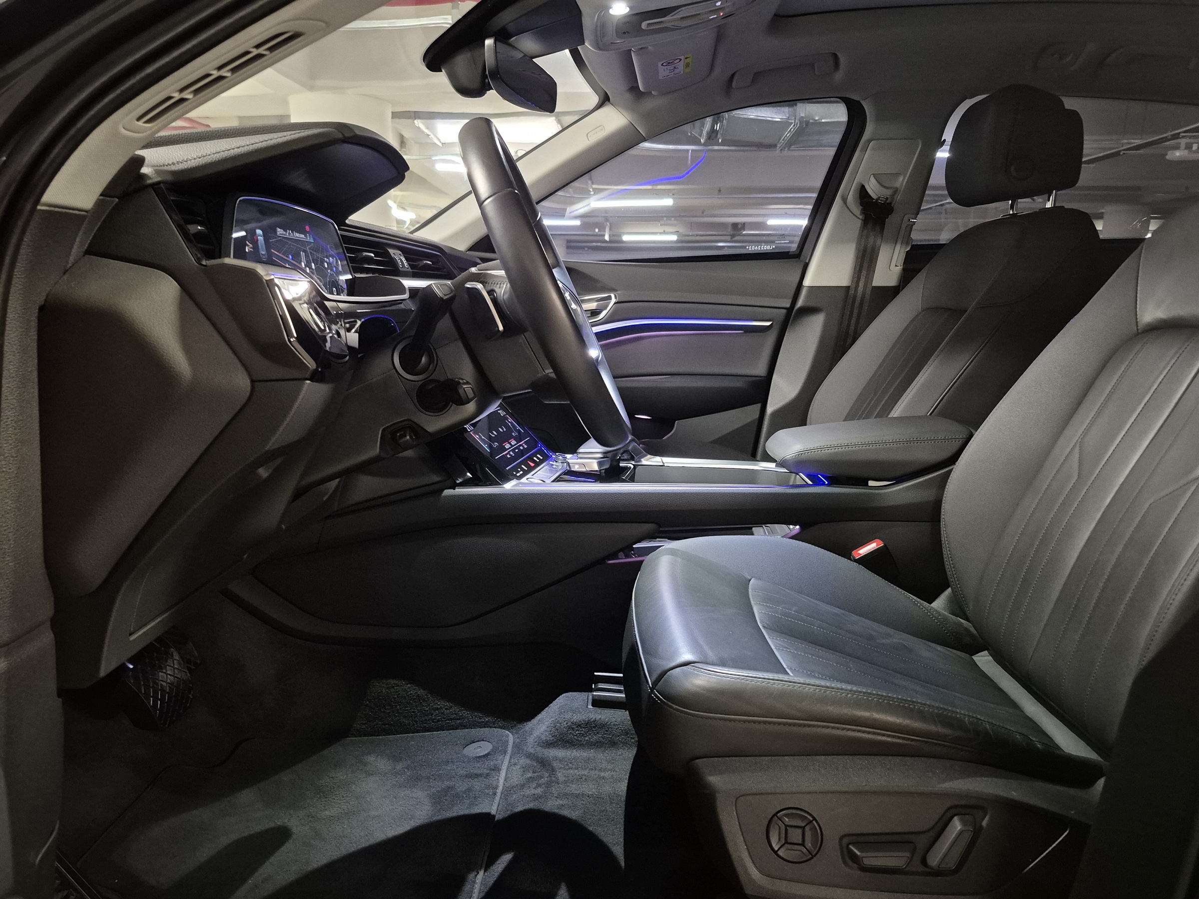 AUDI E-TRON ELÉTRICO PERFORMANCE QUATTRO