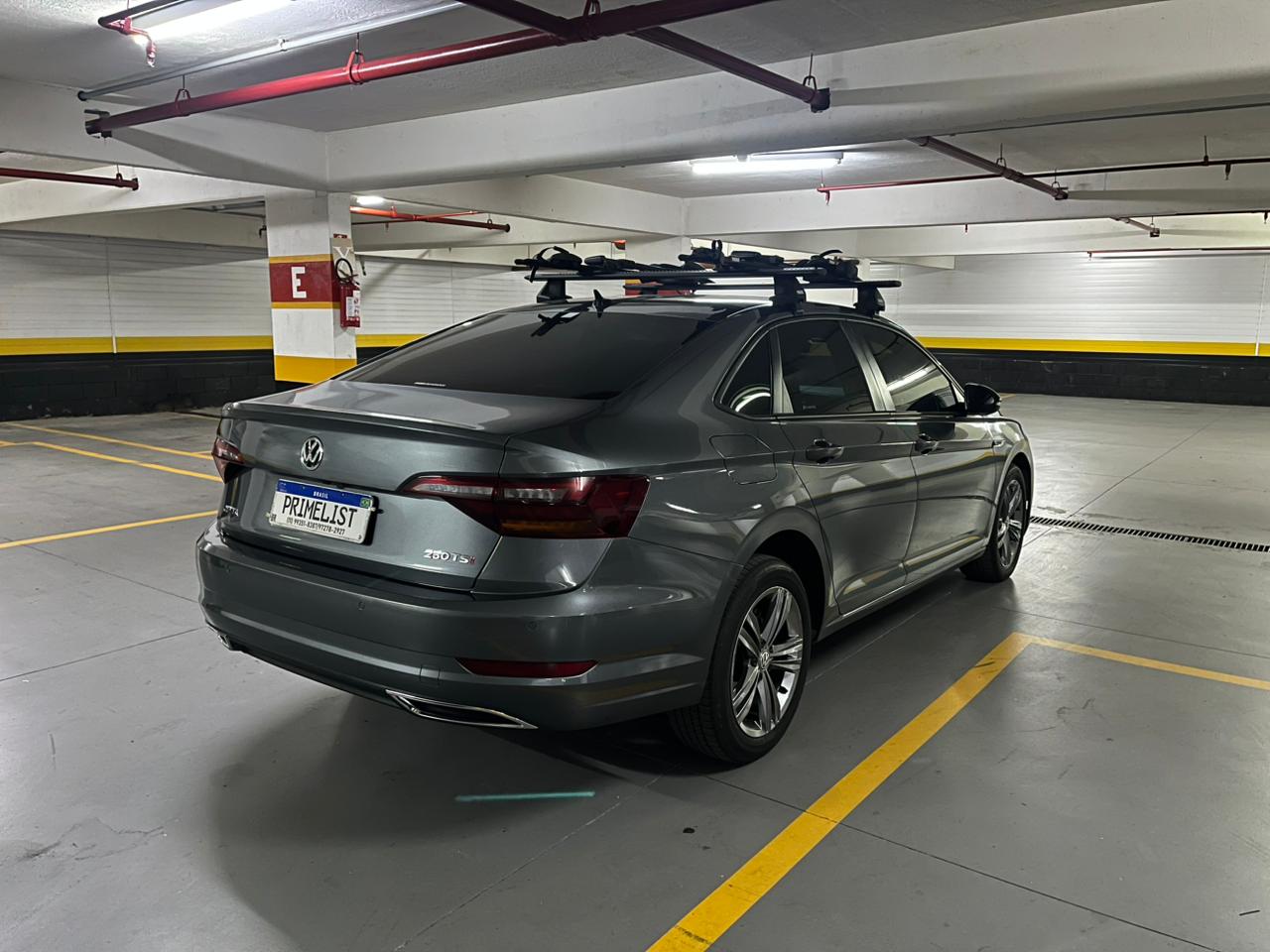 VOLKSWAGEN JETTA 1.4 250 TSI TOTAL FLEX R-LINE TIPTRONIC