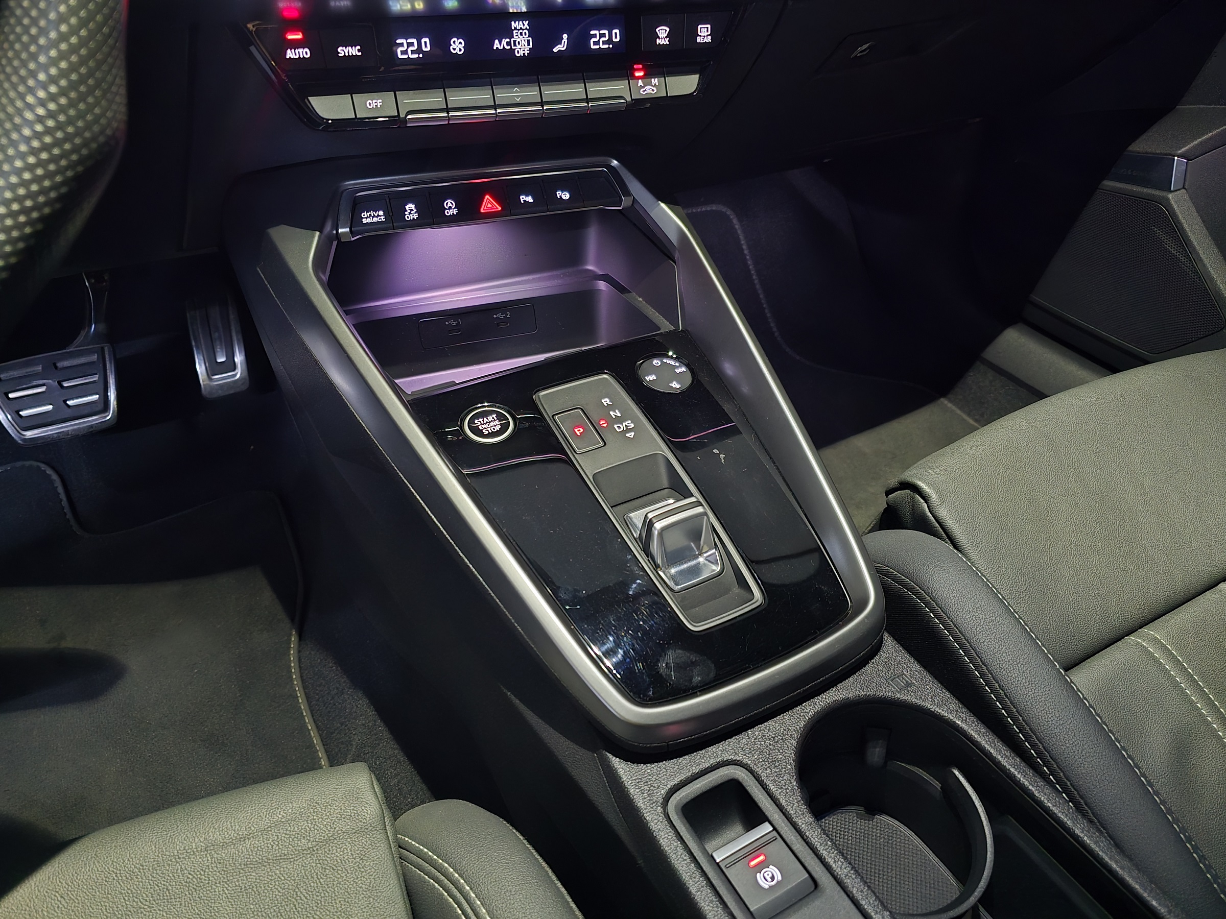 AUDI A3 2.0 40 TFSI MHEV SEDAN S LINE S-TRONIC