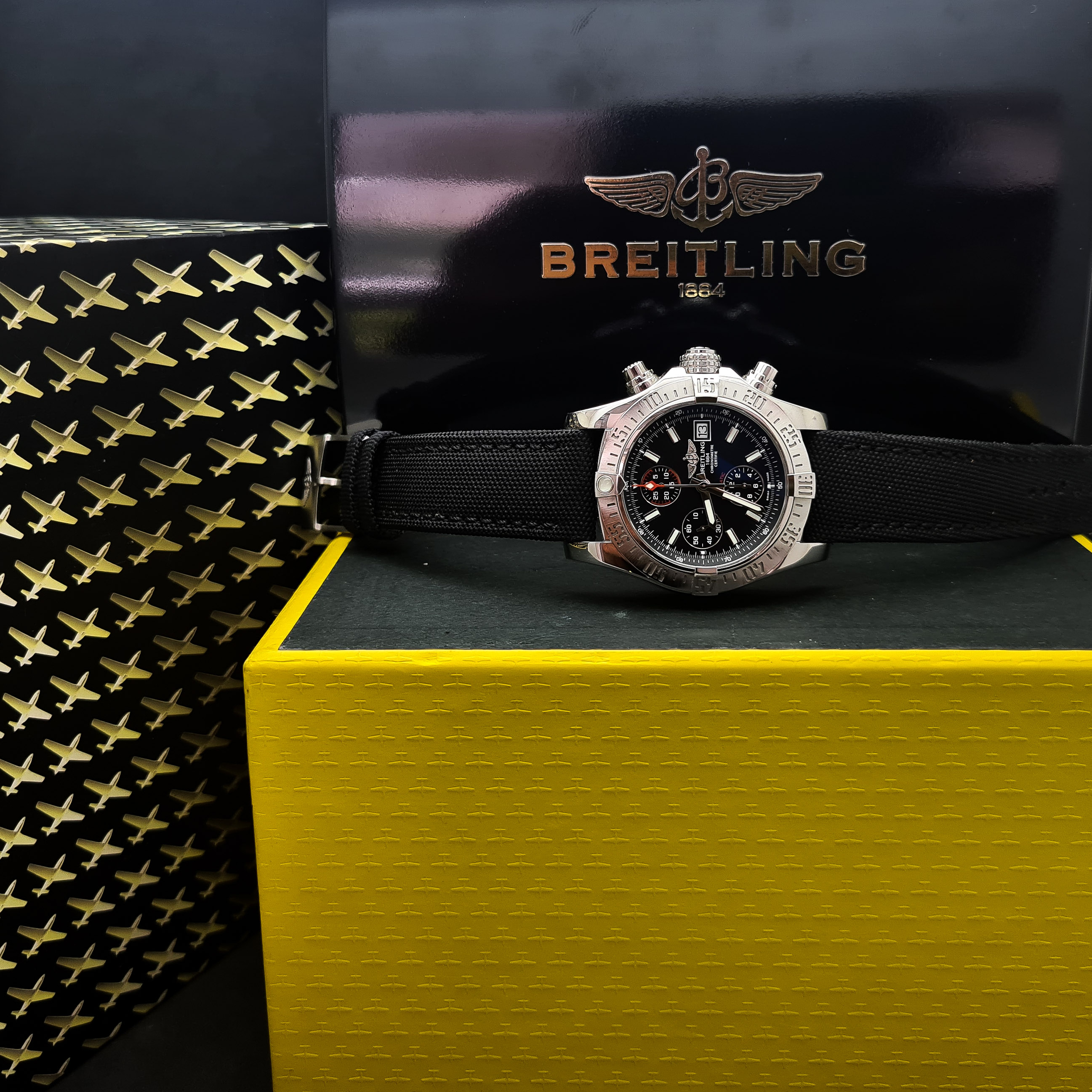 BREITLING AVENGER II CHRONOGRAPH