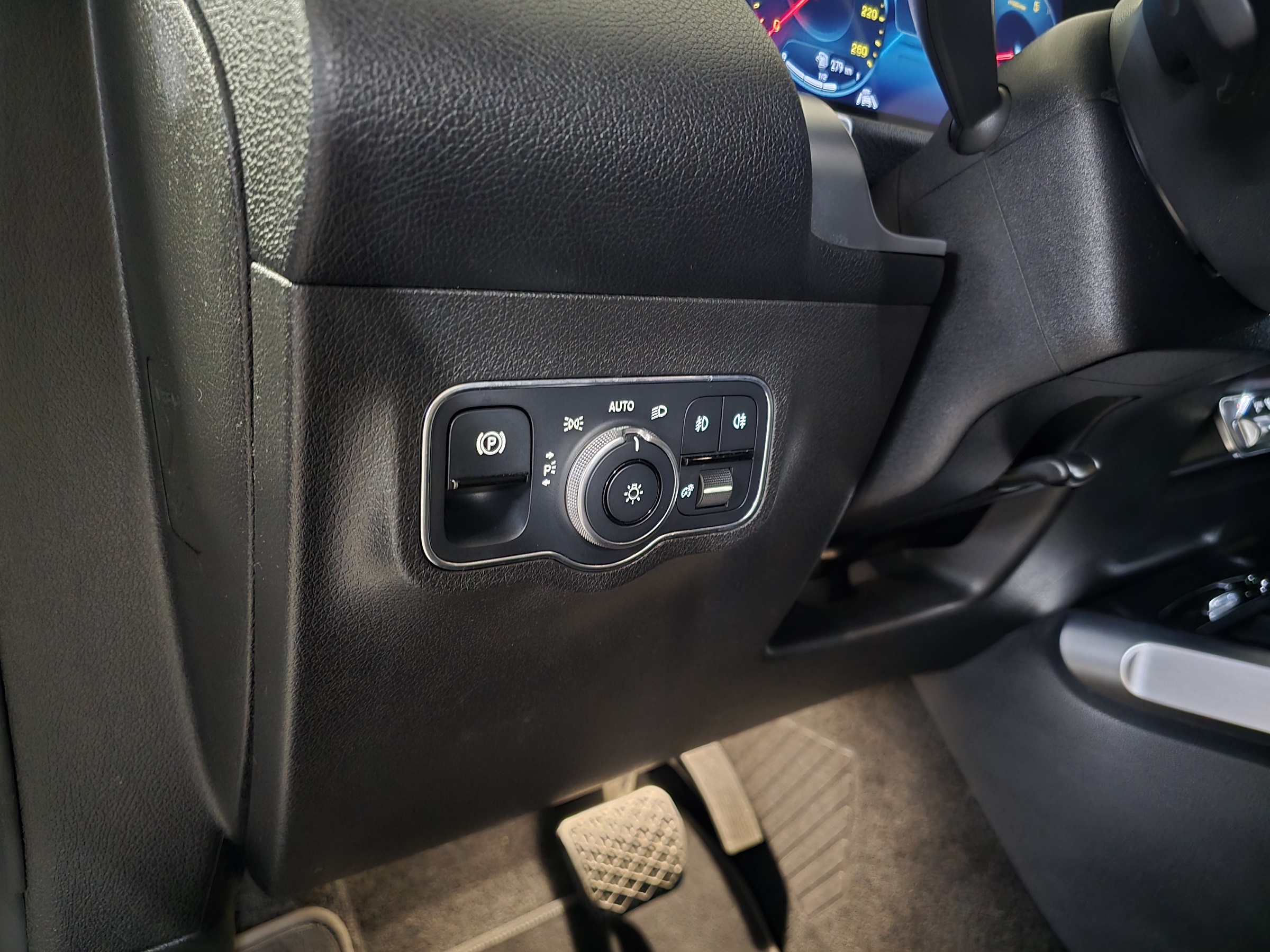 MERCEDES-BENZ GLB200 1.3 CGI GASOLINA PROGRESSIVE 7G-DCT