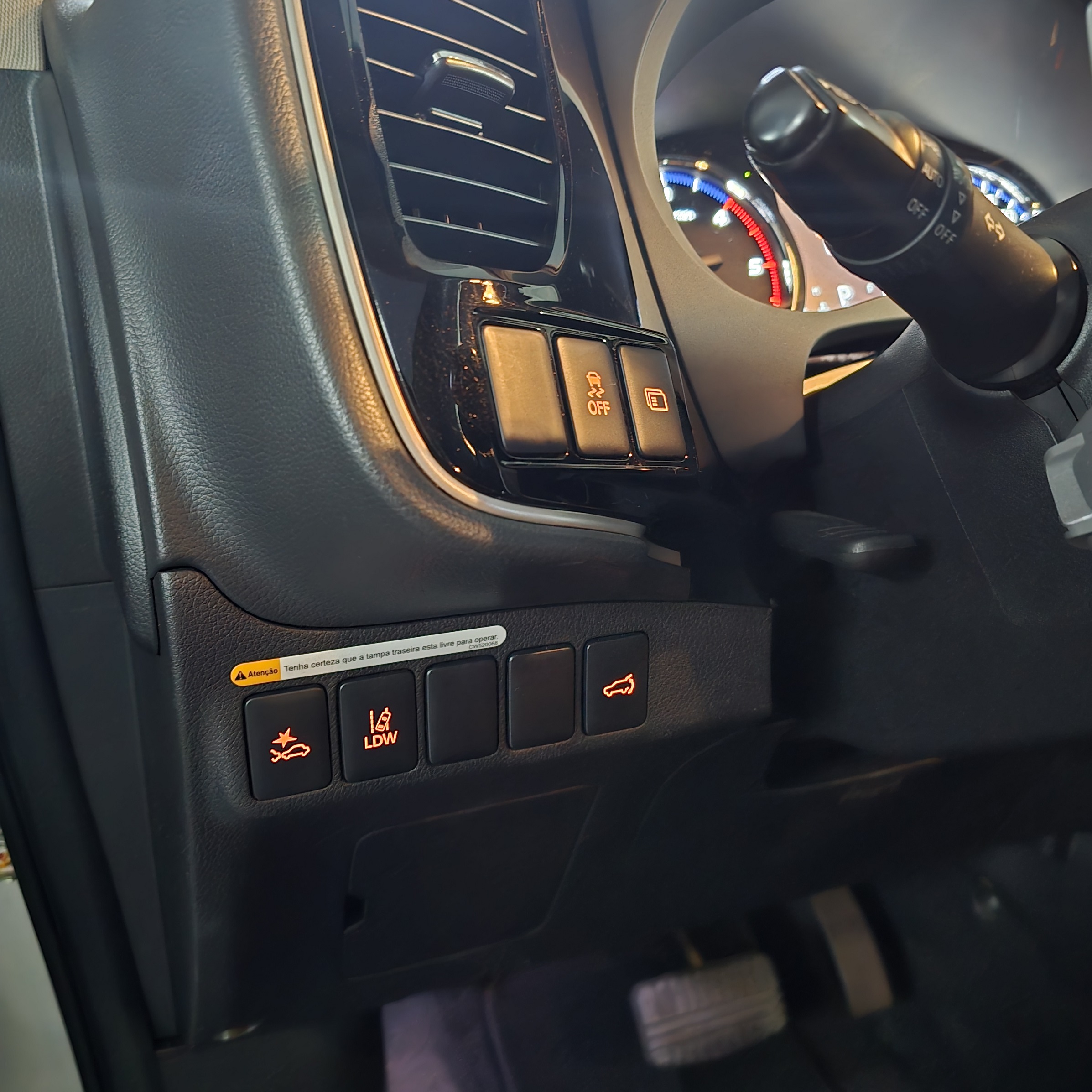 MITSUBISHI OUTLANDER 3.0 MIVEC V6 GASOLINA HPE-S AWD AUTOMÁTICO