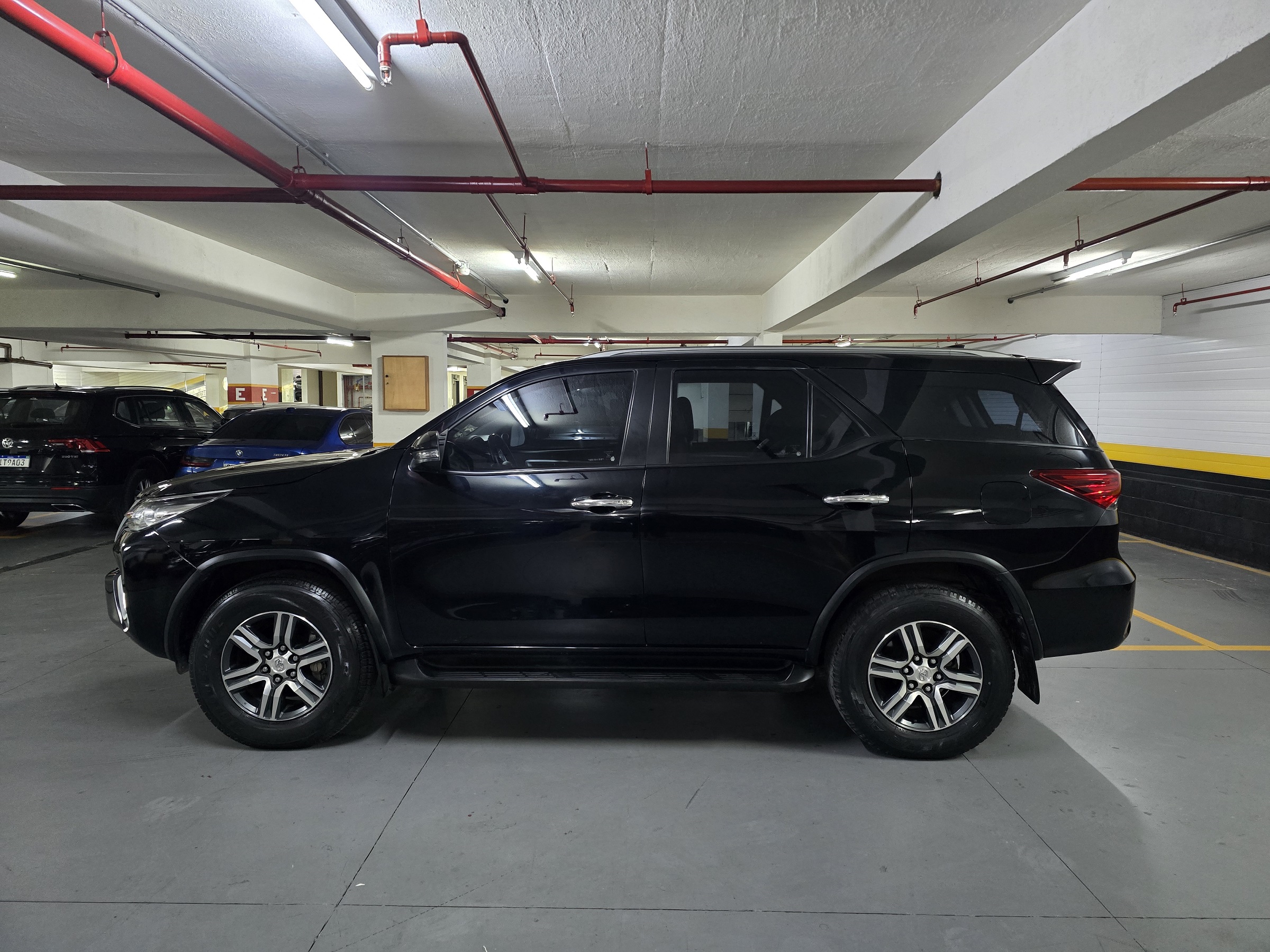 TOYOTA HILUX SW4 2.7 SRV 7 LUGARES 4X2 16V FLEX 4P AUTOMÁTICO