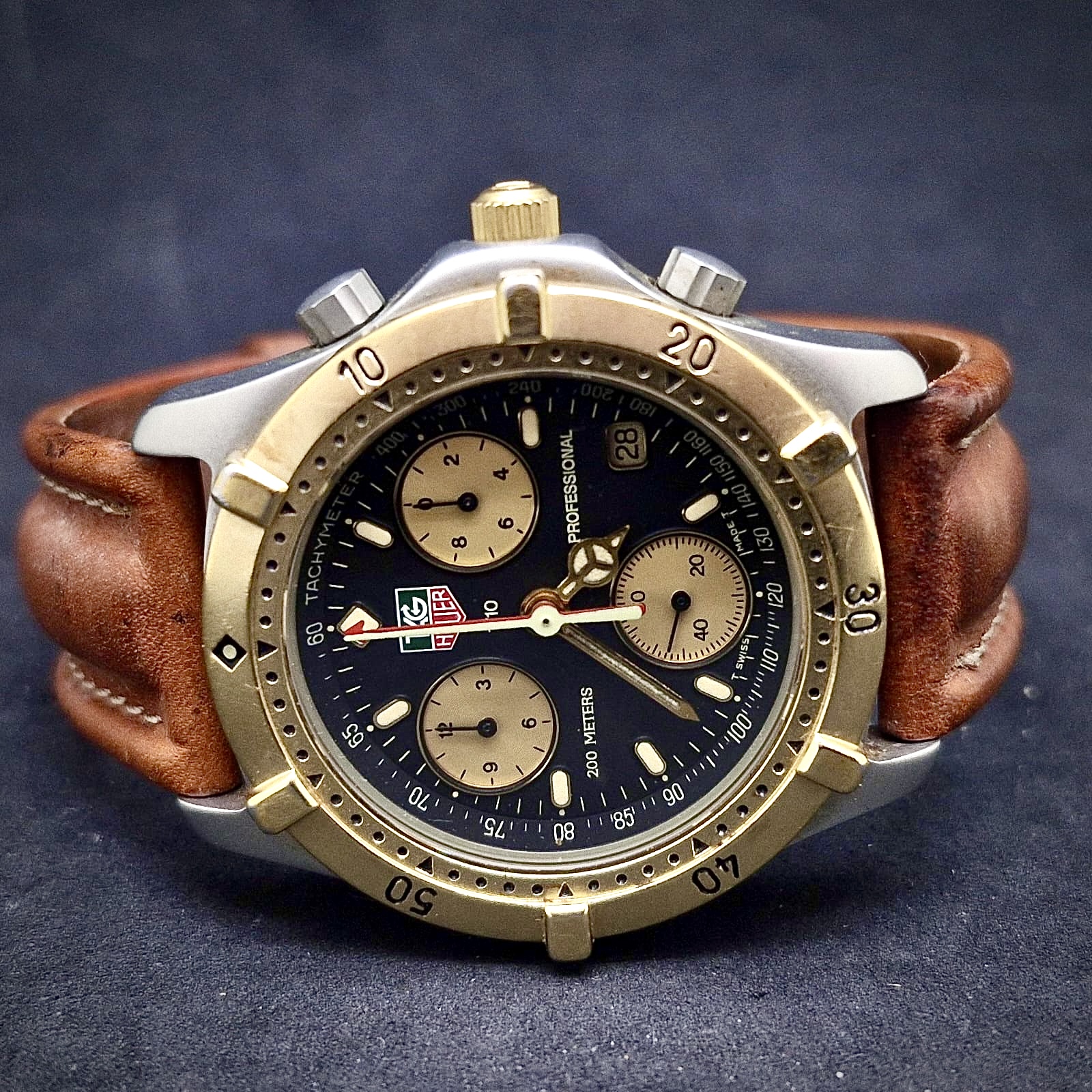 TAG HEUER 2000 CHRONOGRAPH