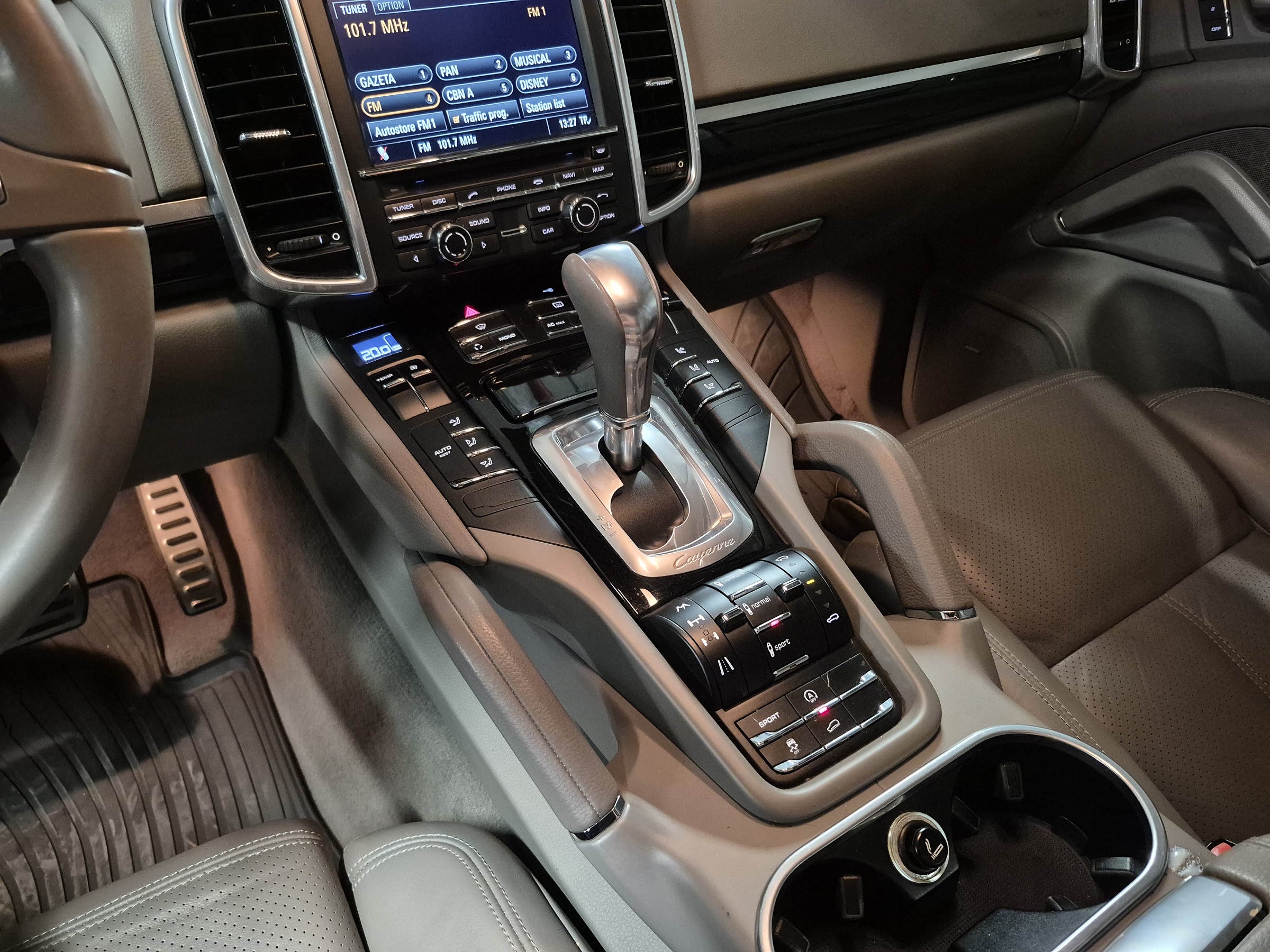 PORSCHE CAYENNE 4.8 S 4X4 V8 32V GASOLINA 4P TIPTRONIC
