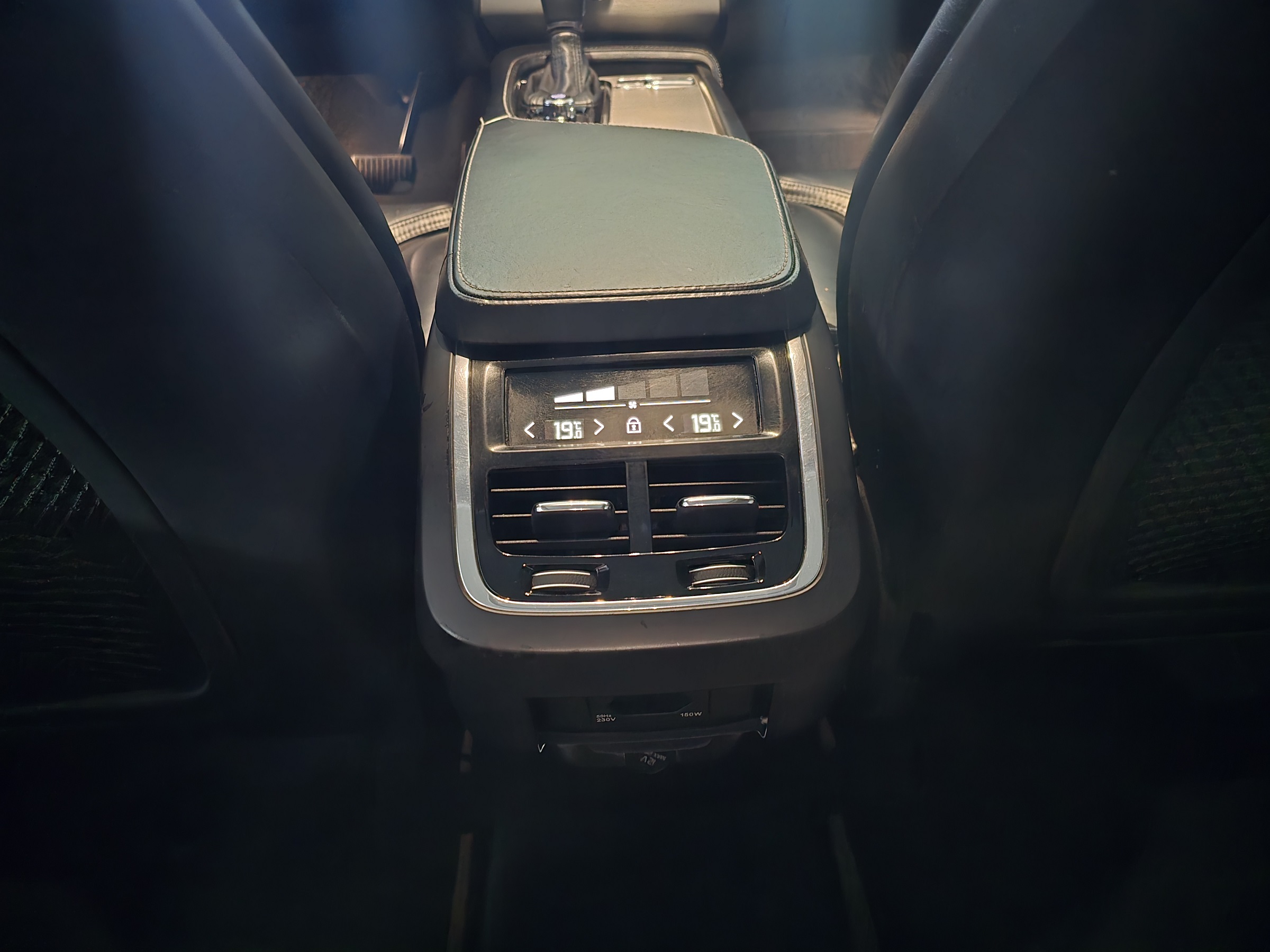 VOLVO XC90 2.0 T6 GASOLINA MOMENTUM AWD GEARTRONIC