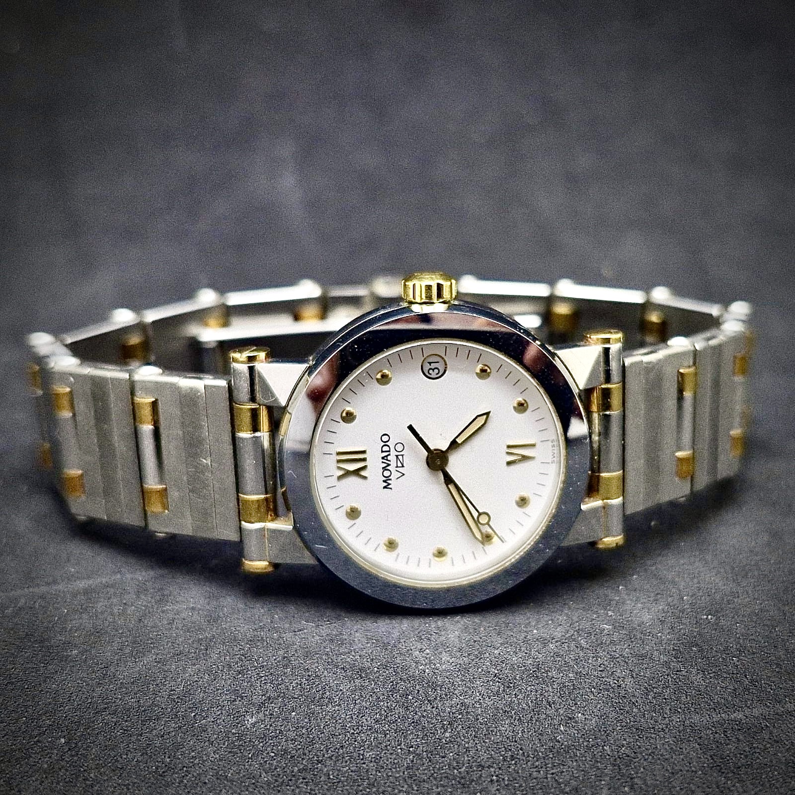 MOVADO VIZIO