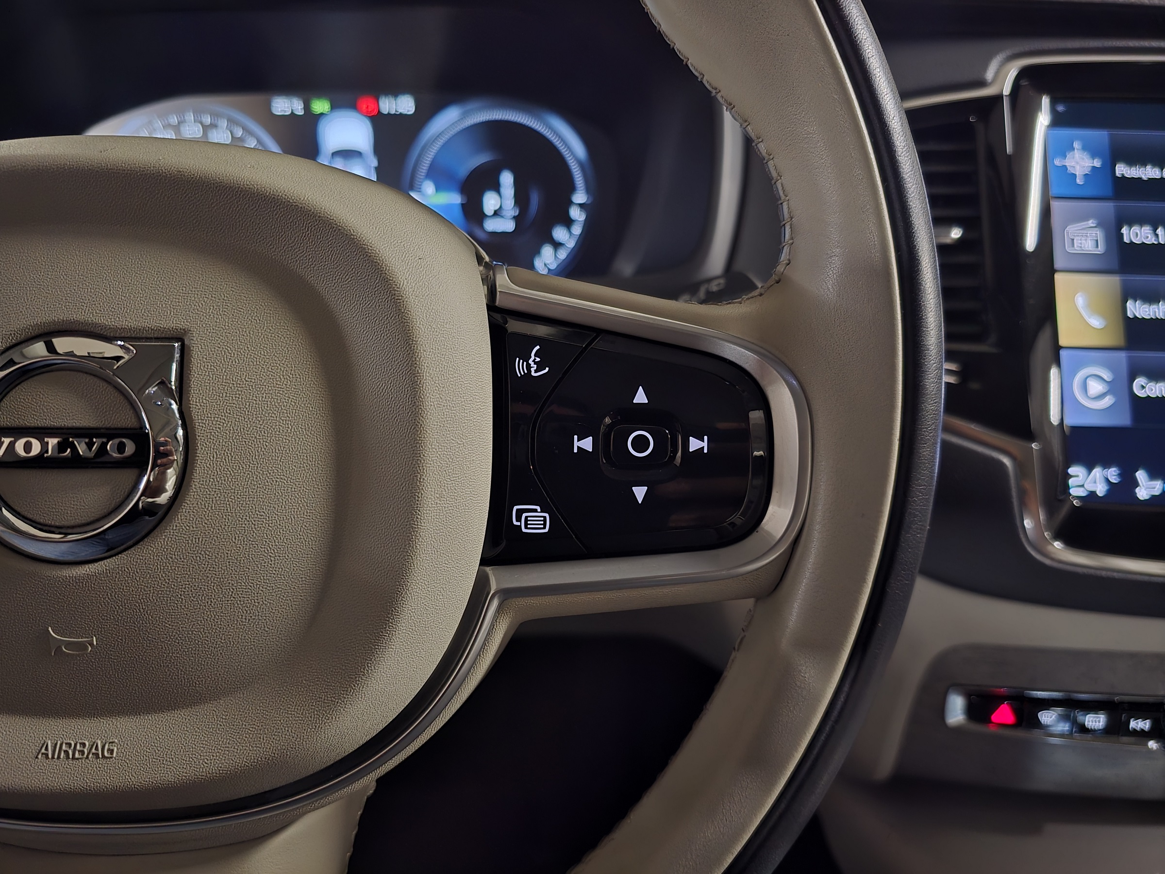 VOLVO XC90 2.0 T8 HYBRID INSCRIPTION AWD GEARTRONIC