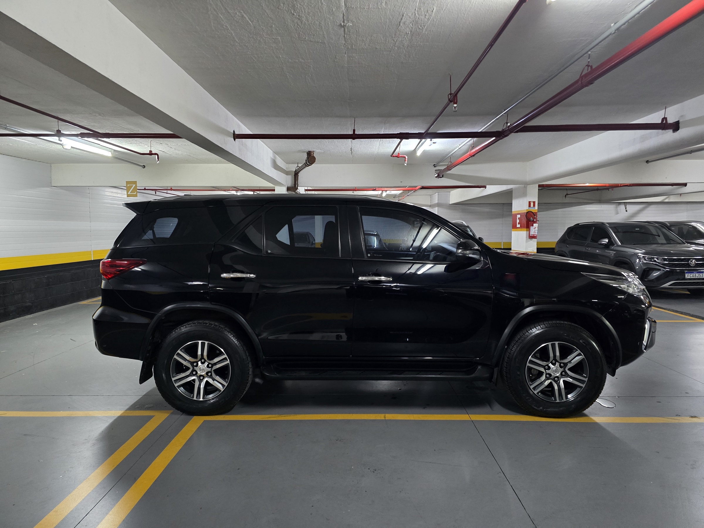TOYOTA HILUX SW4 2.7 SRV 7 LUGARES 4X2 16V FLEX 4P AUTOMÁTICO