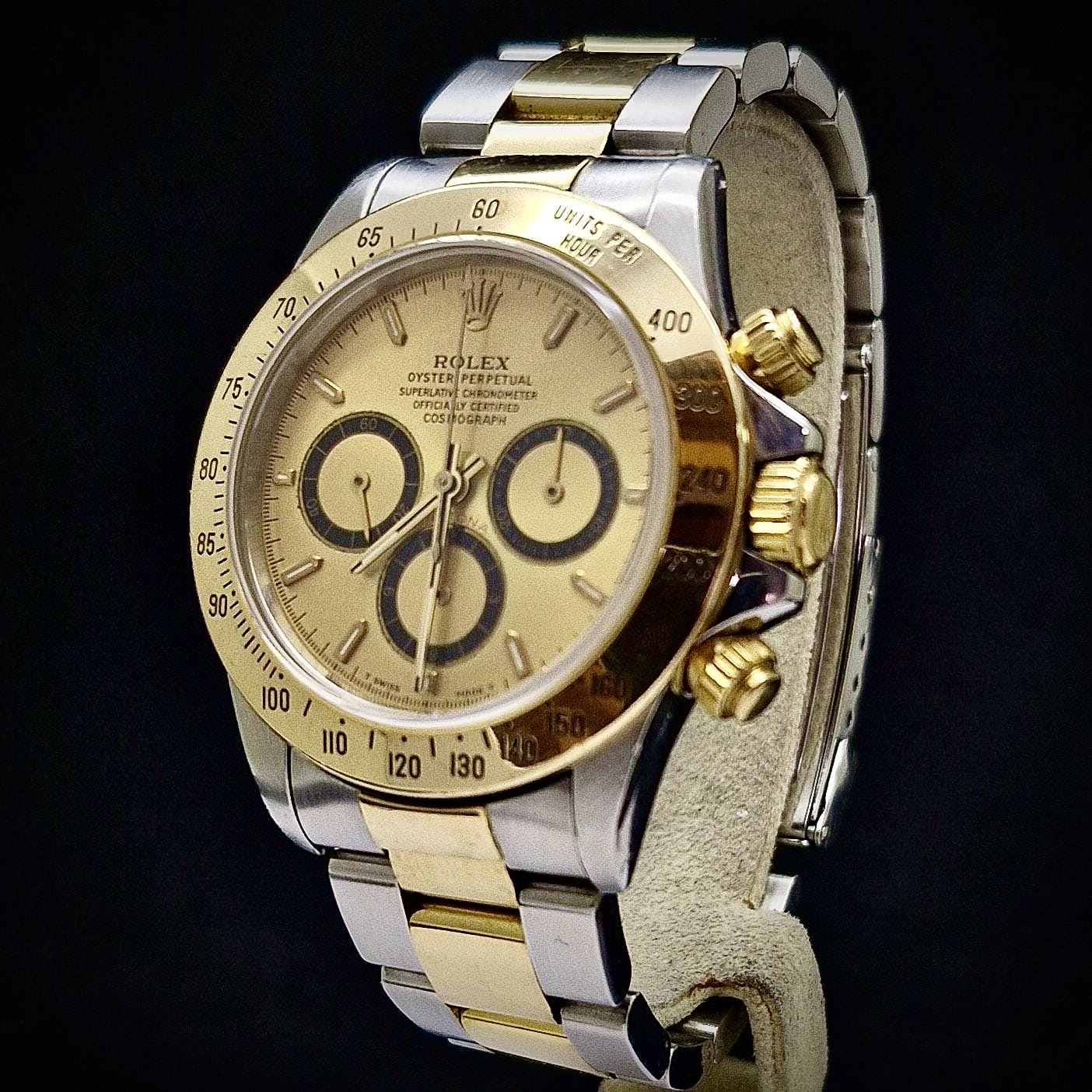 ROLEX COSMOGRAPH DAYTONA - GOLD & STEEL
