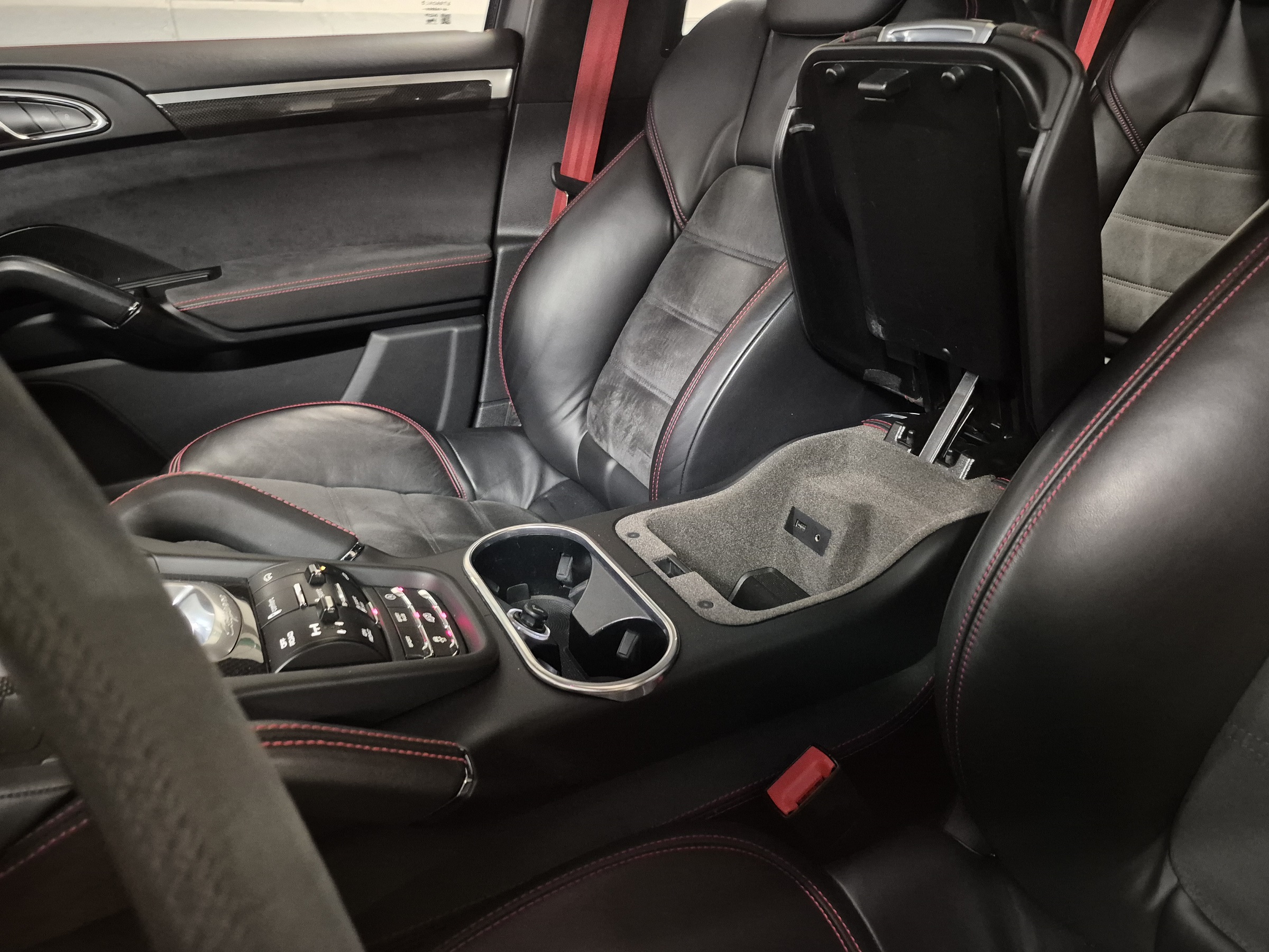 PORSCHE CAYENNE 3.6 GTS 4X4 V6 24V GASOLINA 4P TIPTRONIC
