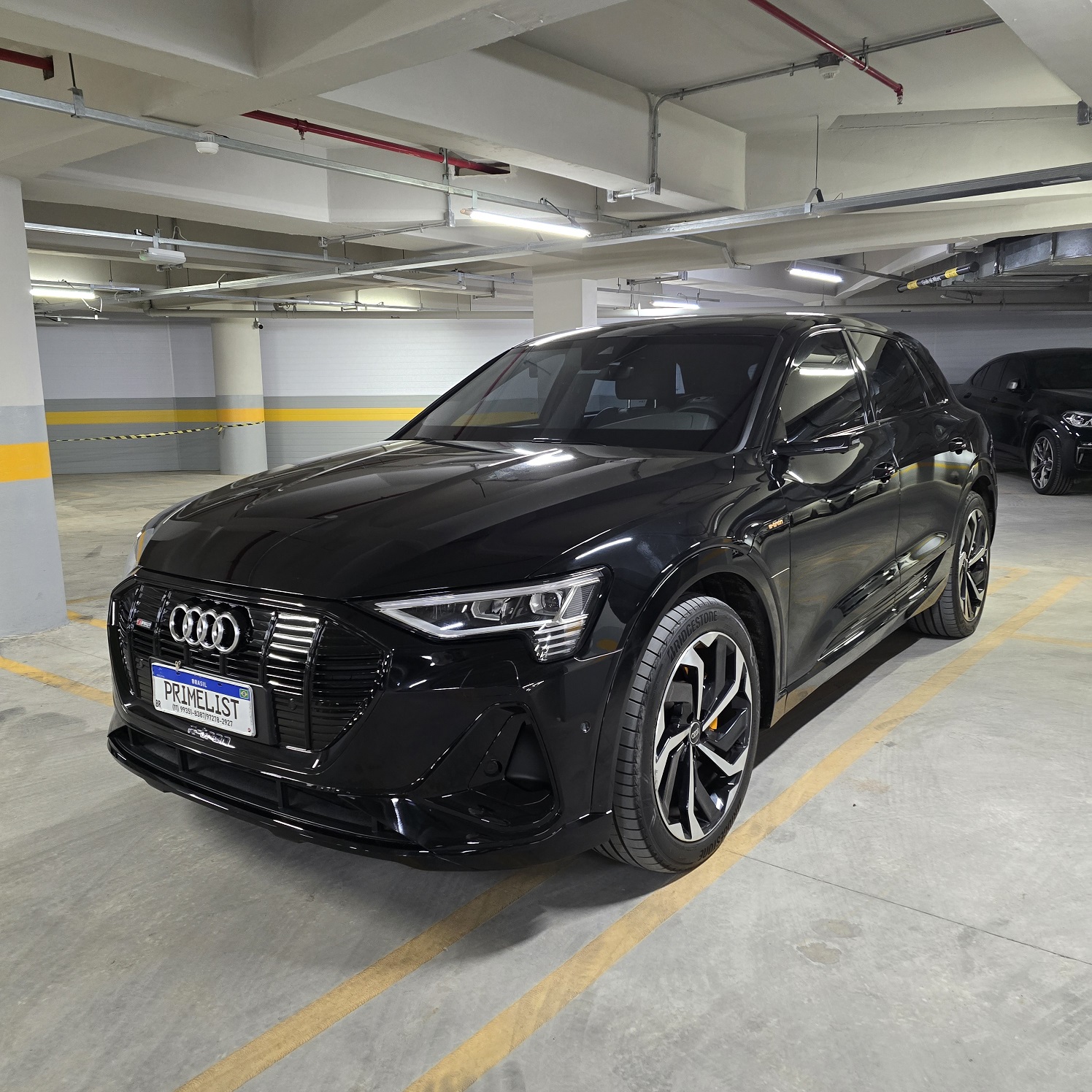 AUDI E-TRON ELÉTRICO PERFORMANCE BLACK QUATTRO