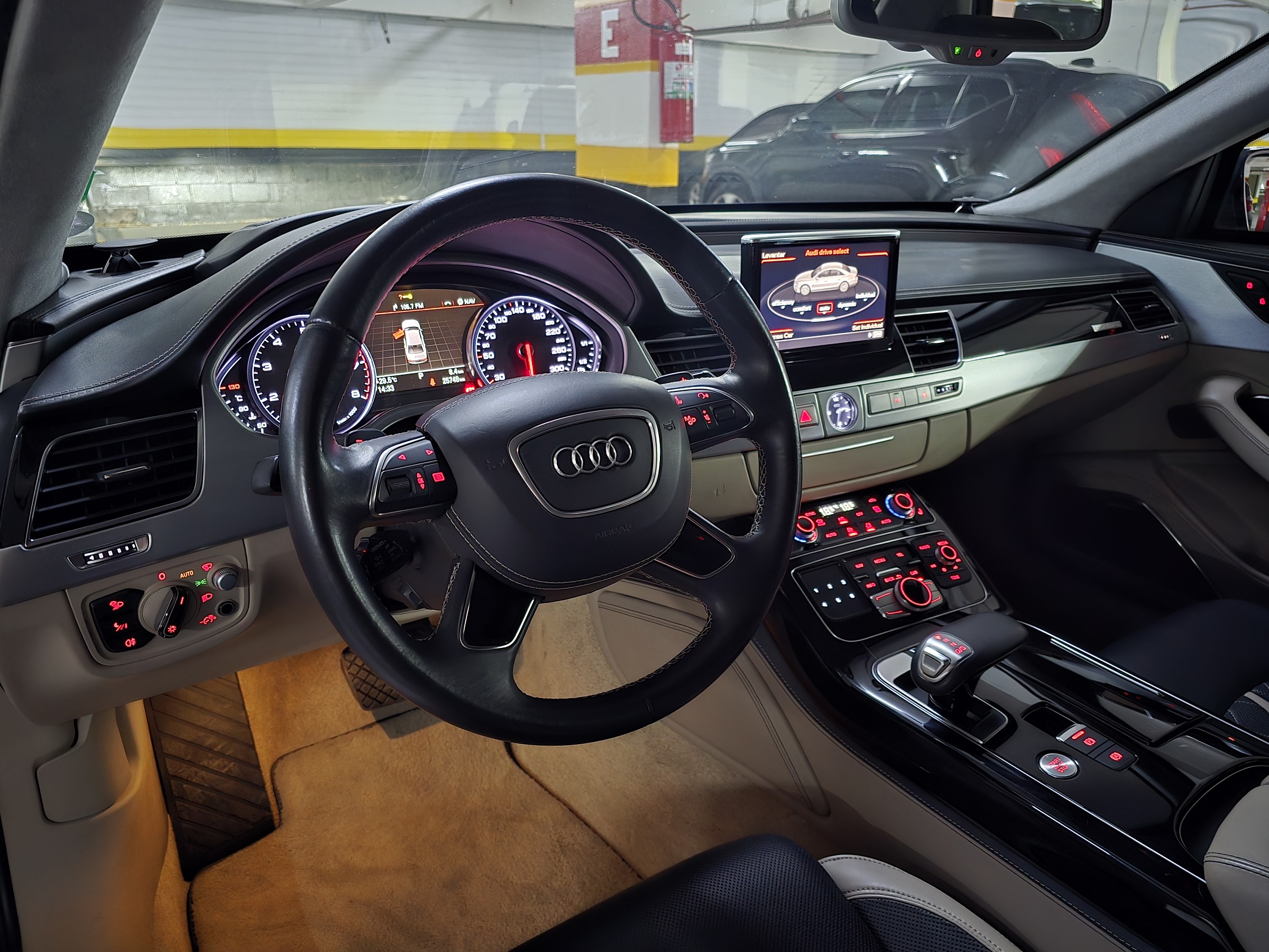 AUDI A8 6.3 FSI LONGO W12 48V GASOLINA 4P TIPTRONIC