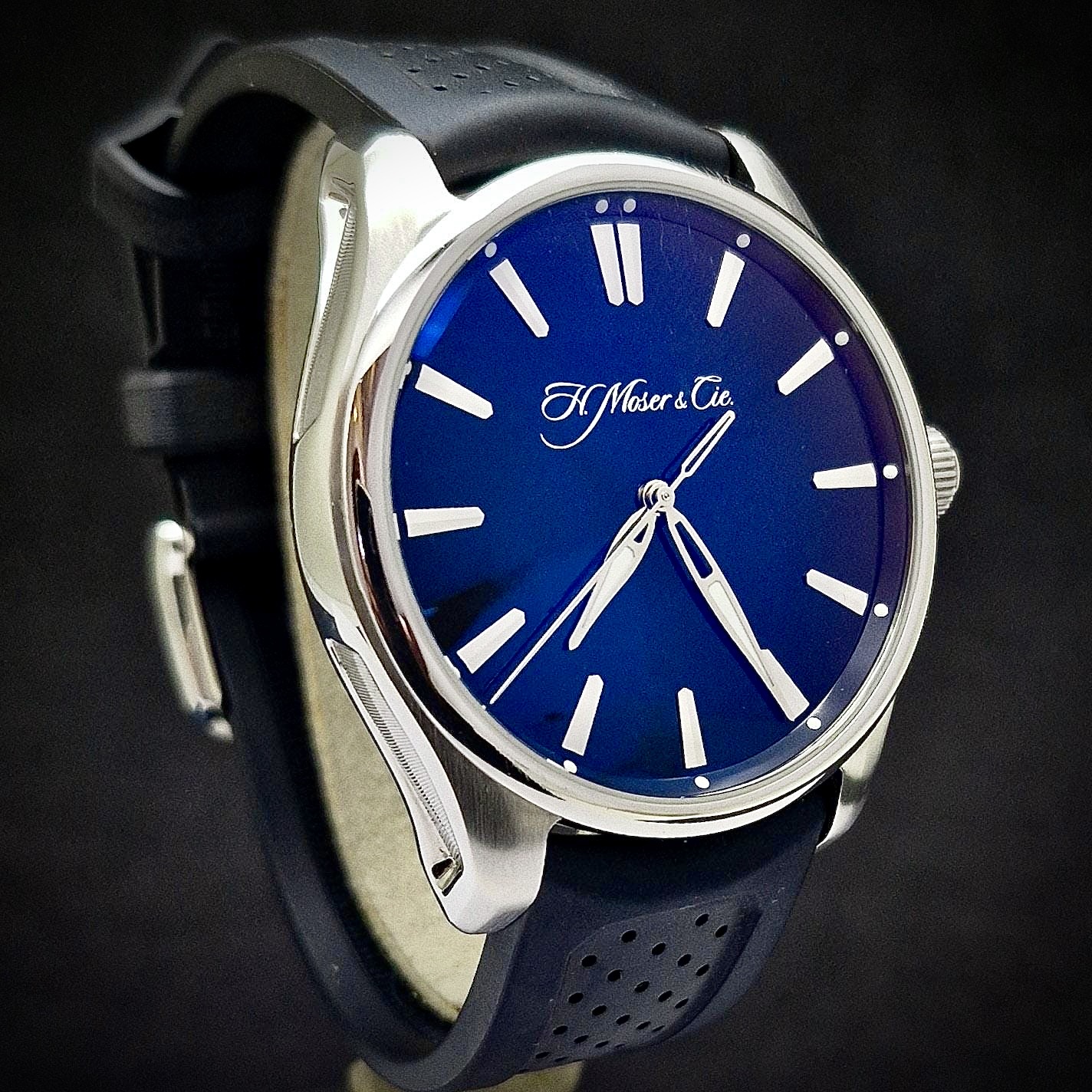 H. MOSER & CIE PIONEER CENTRE SECONDS