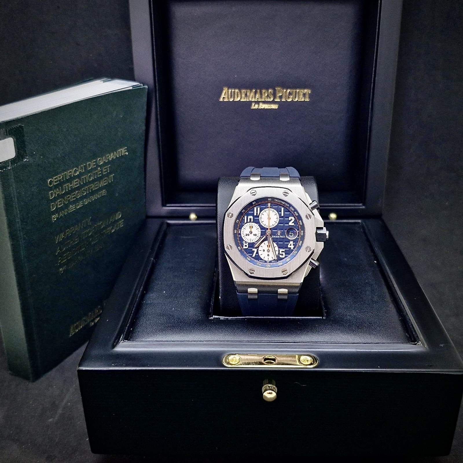 AUDEMARS PIGUET ROYAL OAK OFFSHORE CHRONOGRAPH NAVY