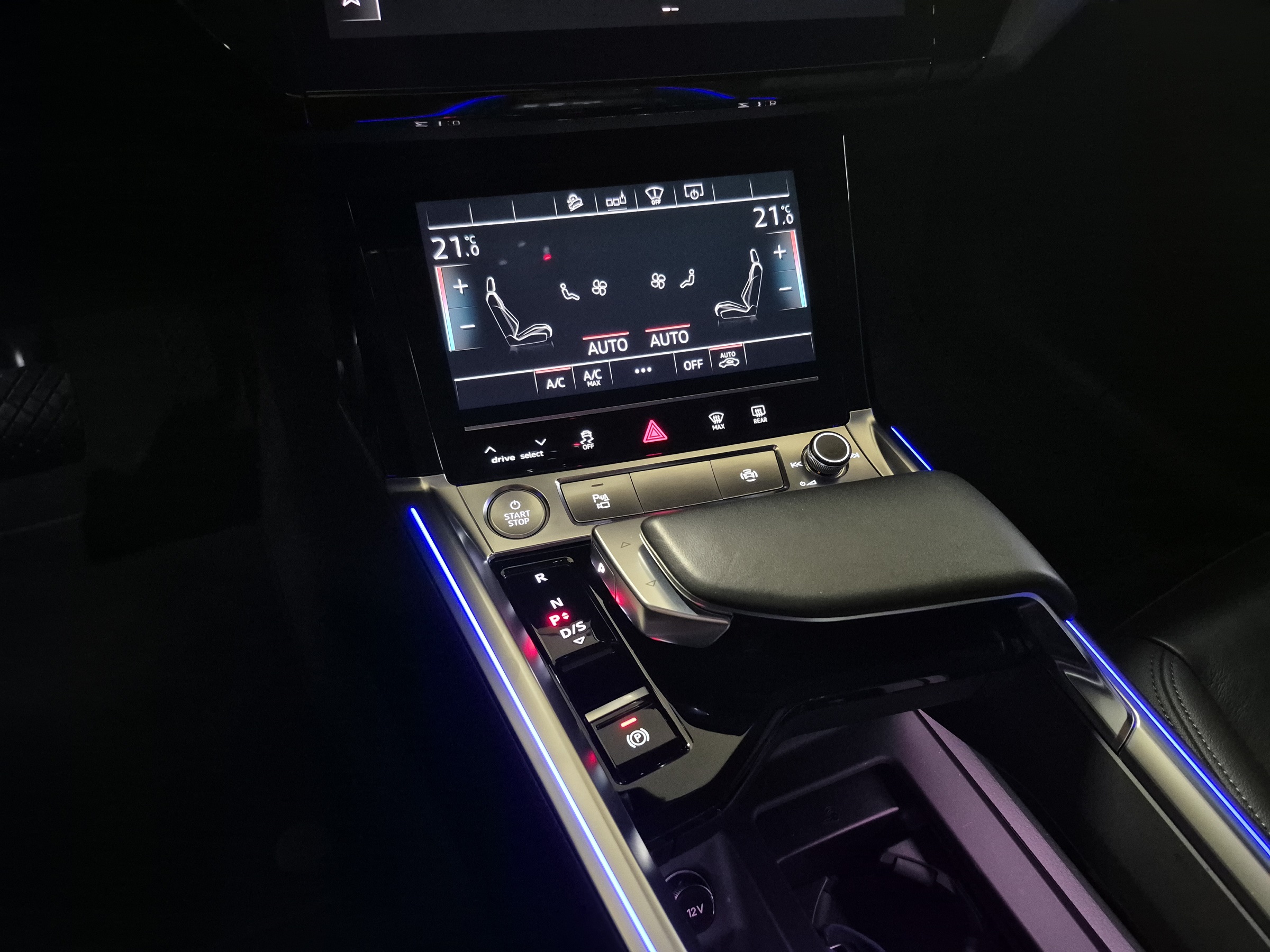 AUDI E-TRON ELÉTRICO PERFORMANCE QUATTRO