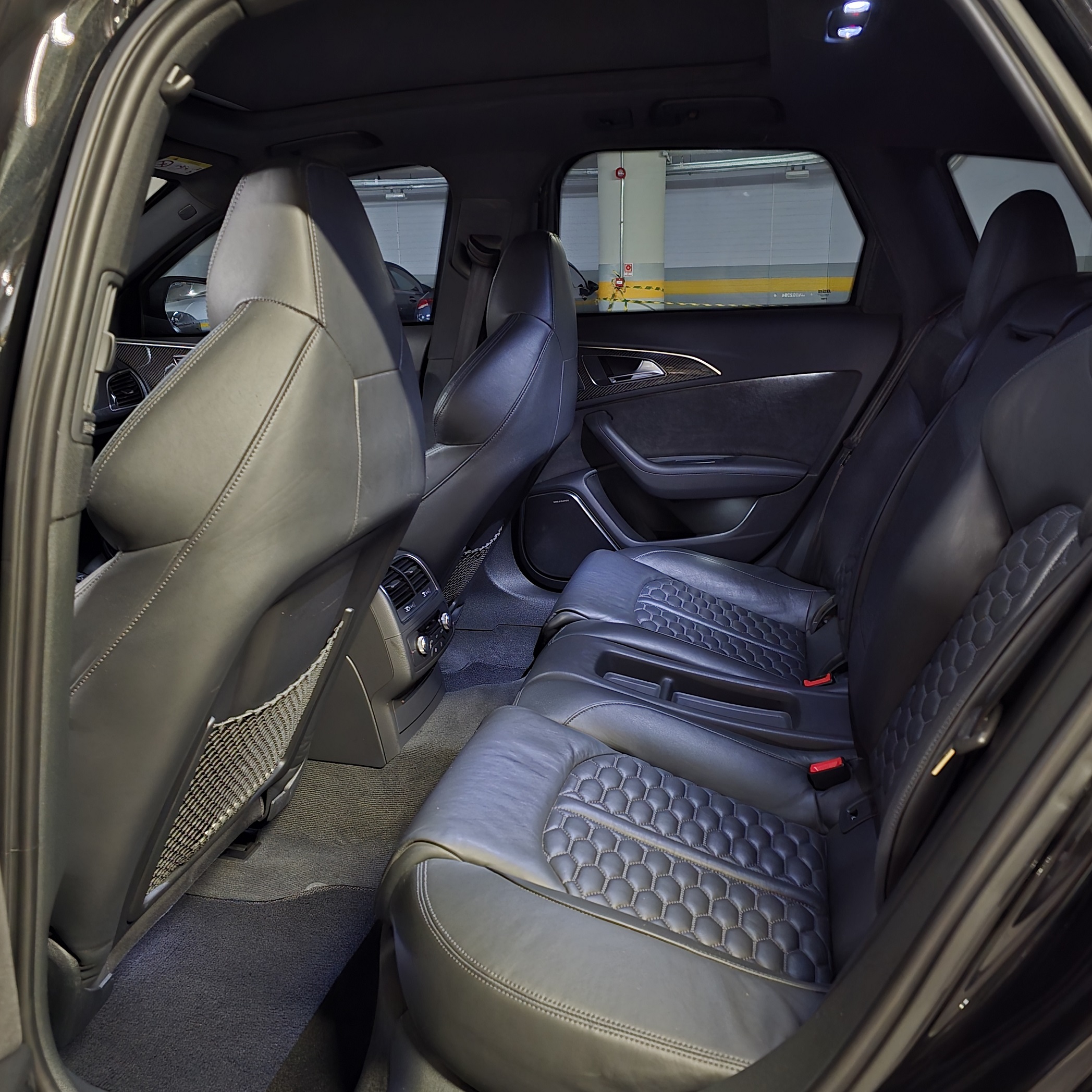 AUDI RS6 4.0 AVANT V8 32V BI-TURBO GASOLINA 4P TIPTRONIC