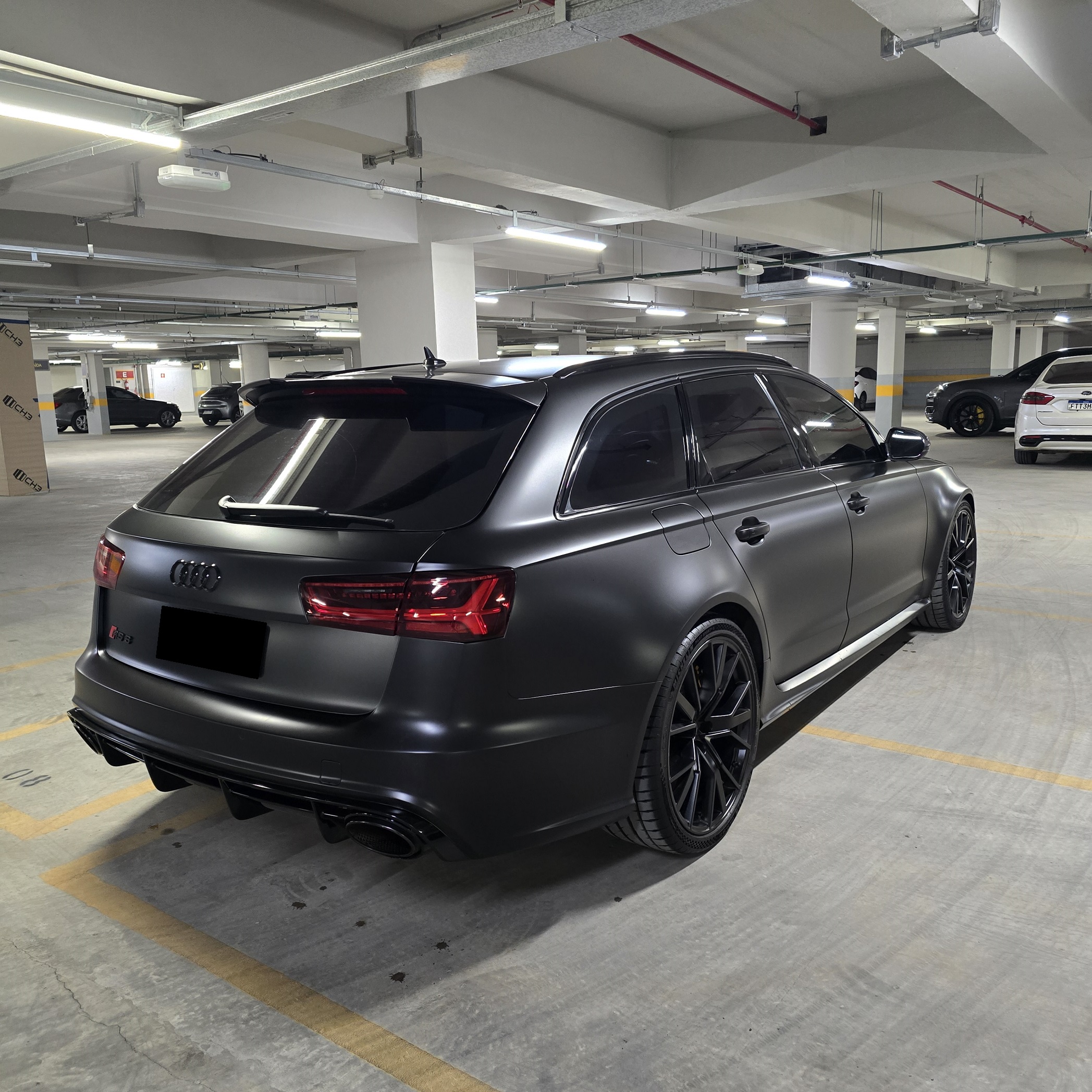 AUDI RS6 4.0 AVANT V8 32V BI-TURBO GASOLINA 4P TIPTRONIC