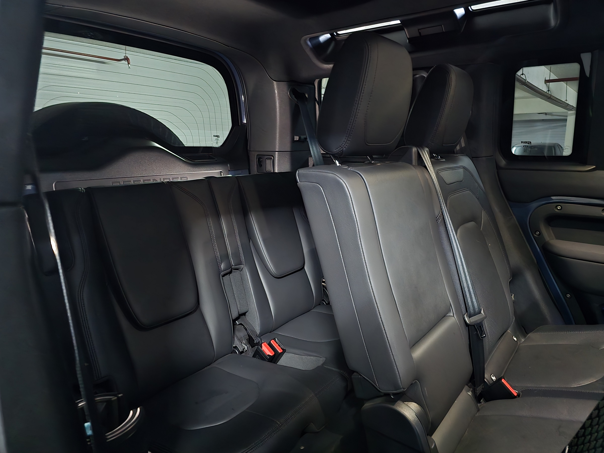 LAND ROVER DEFENDER 3.0 D300 TURBO DIESEL MHEV 110 X-DYNAMIC SE AWD AUTOMÁTICO