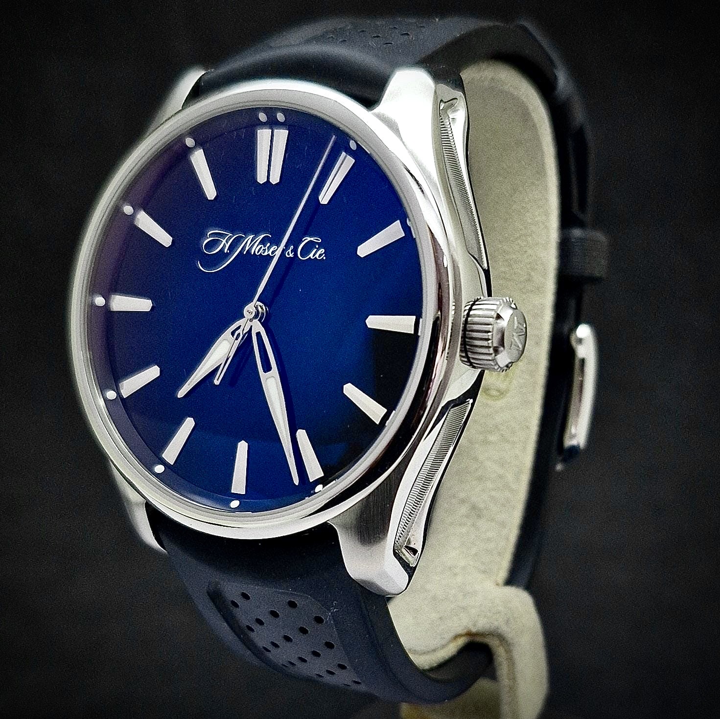 H. MOSER & CIE PIONEER CENTRE SECONDS