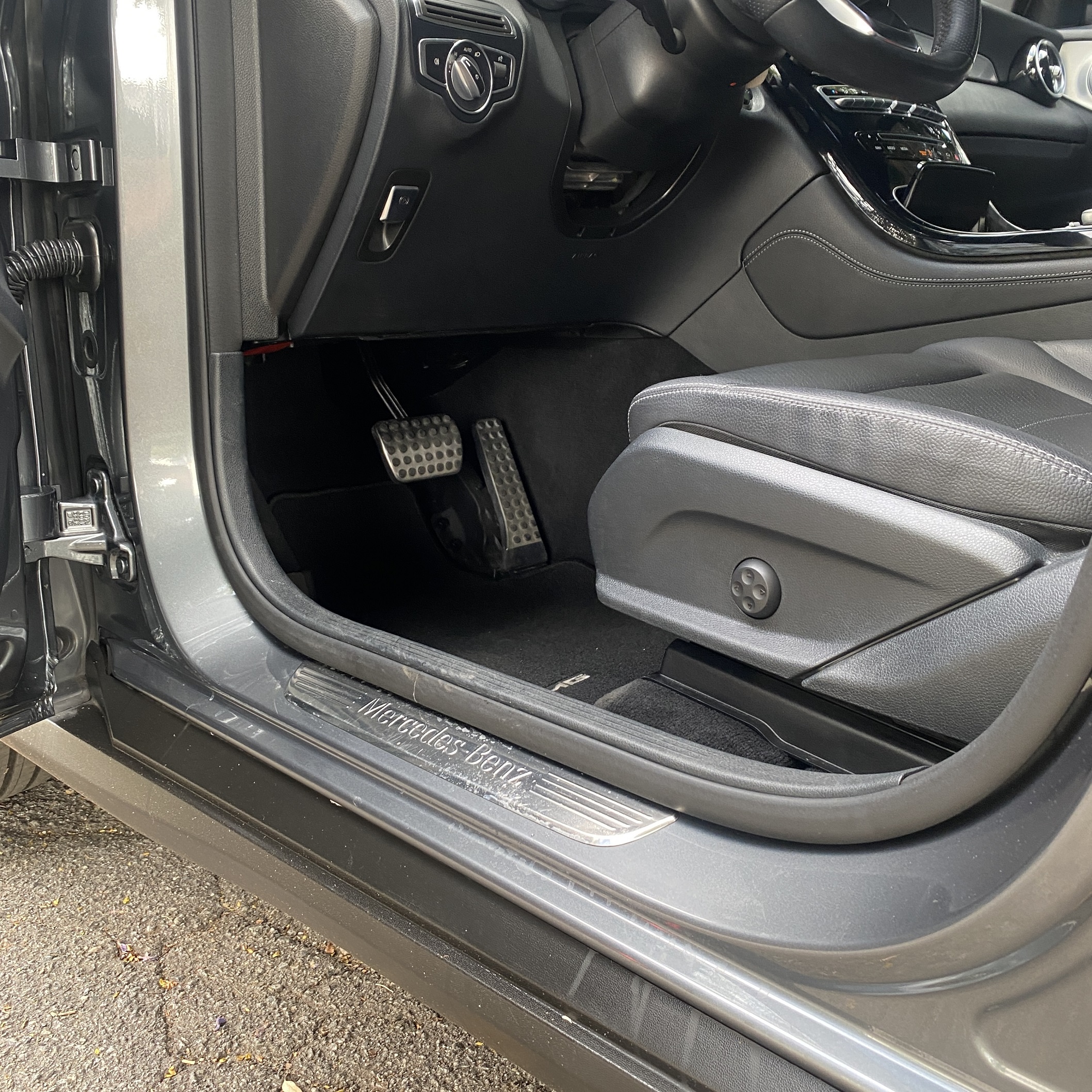 MERCEDES-BENZ GLC 250 2.0 CGI COUPÉ 4MATIC 9G-TRONIC