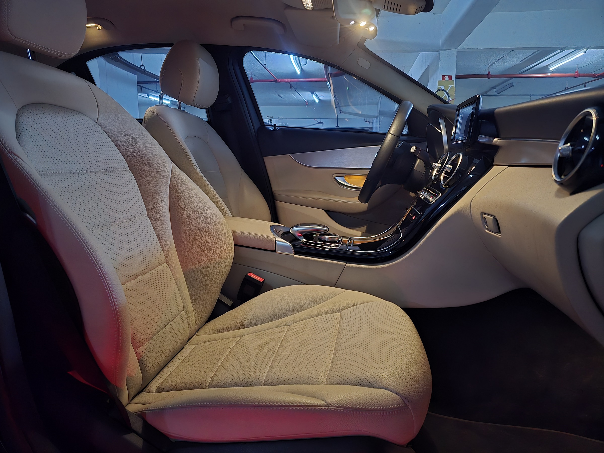 MERCEDES-BENZ C180 1.6 CGI FLEX AVANTGARDE 9G-TRONIC