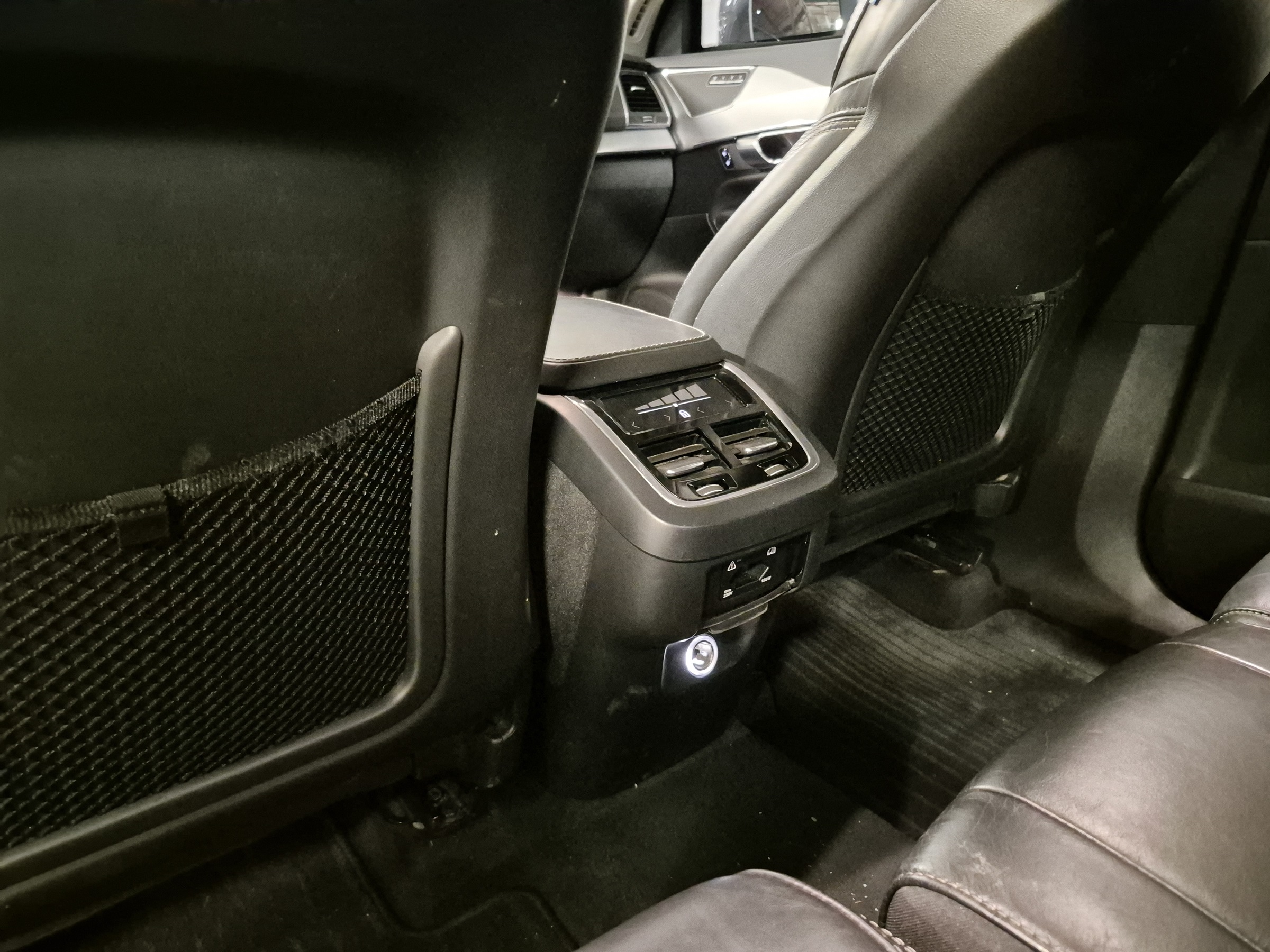 VOLVO XC90 2.0 T6 GASOLINA MOMENTUM AWD GEARTRONIC