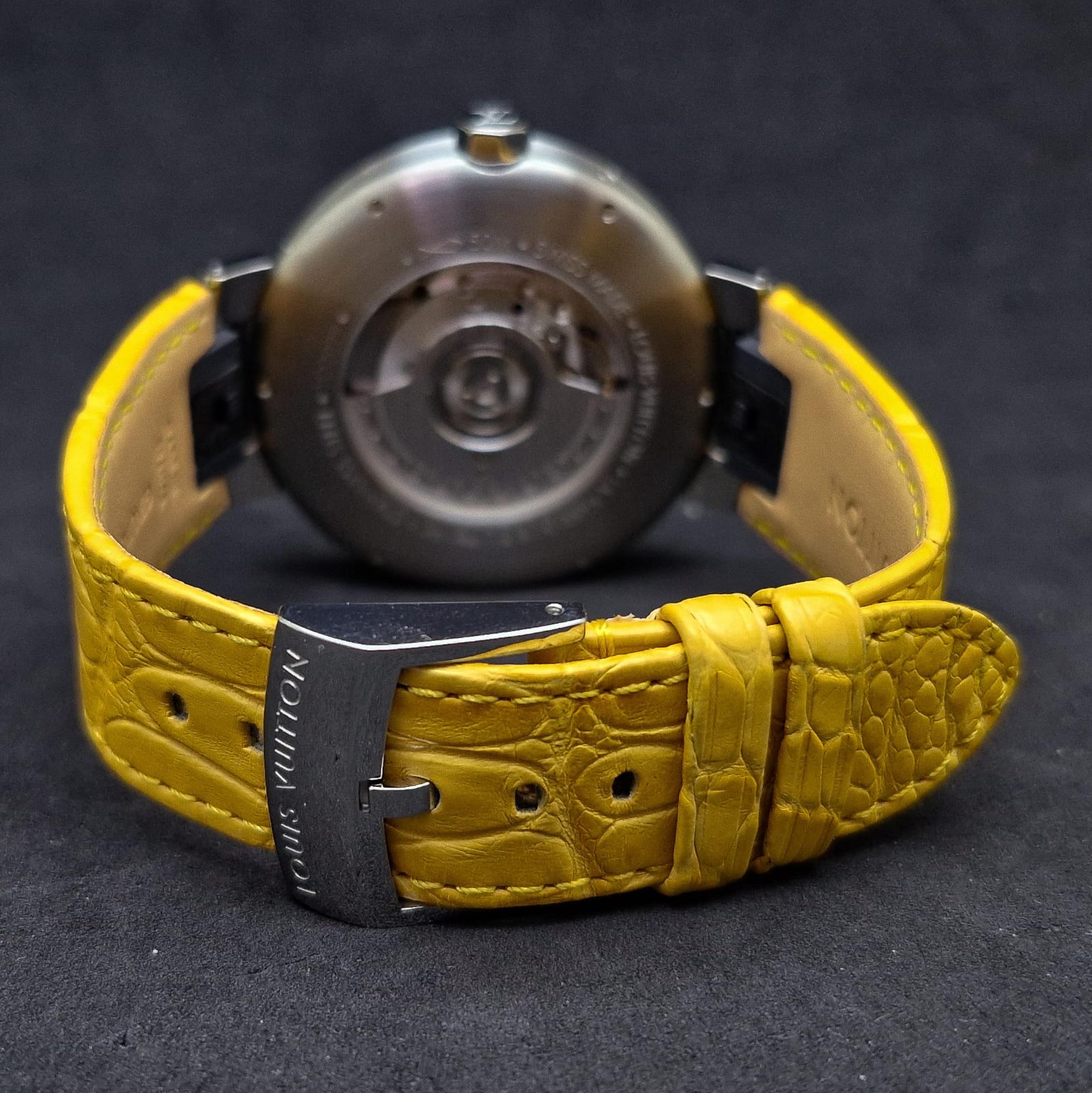 LOUIS VUITTON TAMBOUR MOON GMT