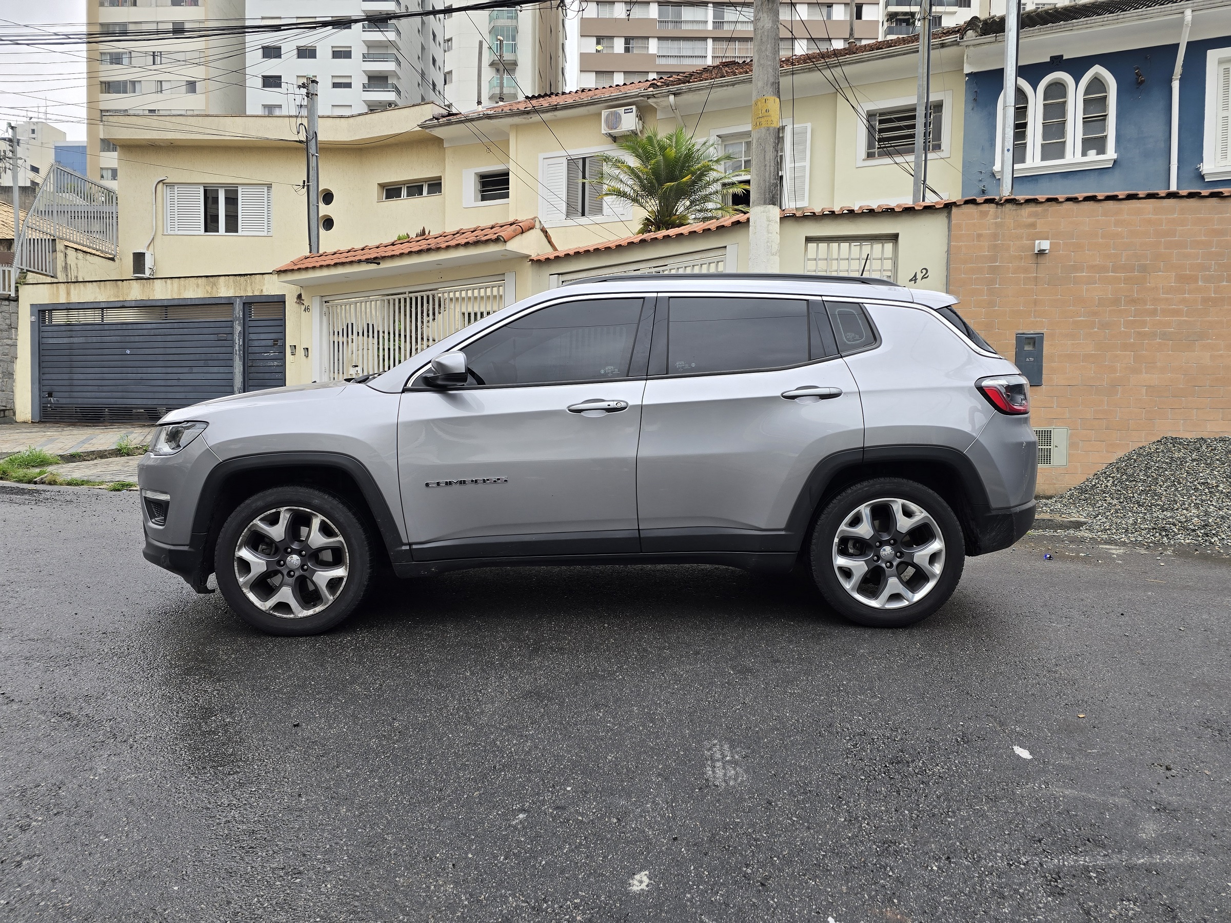 JEEP COMPASS 2.0 16V FLEX LONGITUDE AUTOMÁTICO