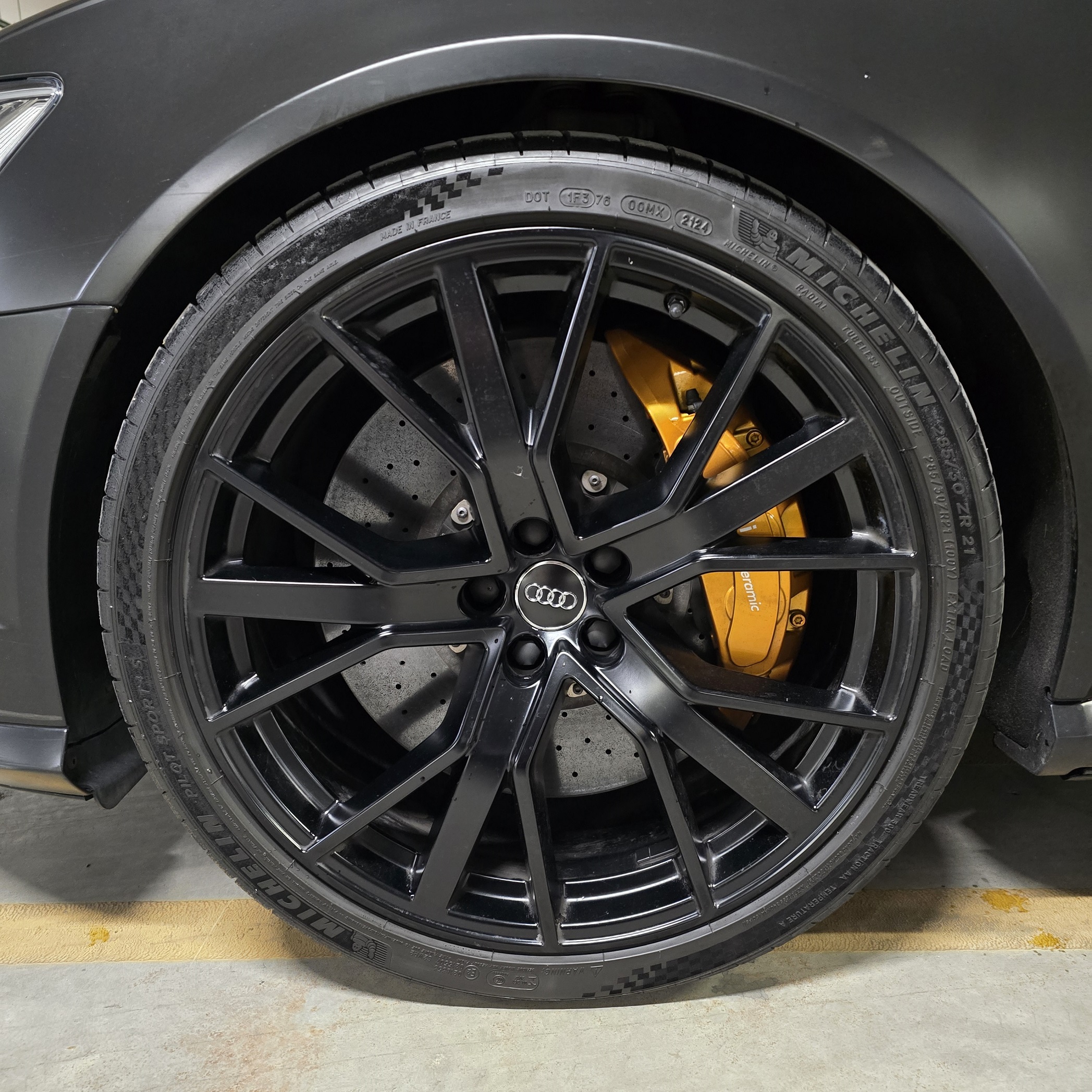 AUDI RS6 4.0 AVANT V8 32V BI-TURBO GASOLINA 4P TIPTRONIC