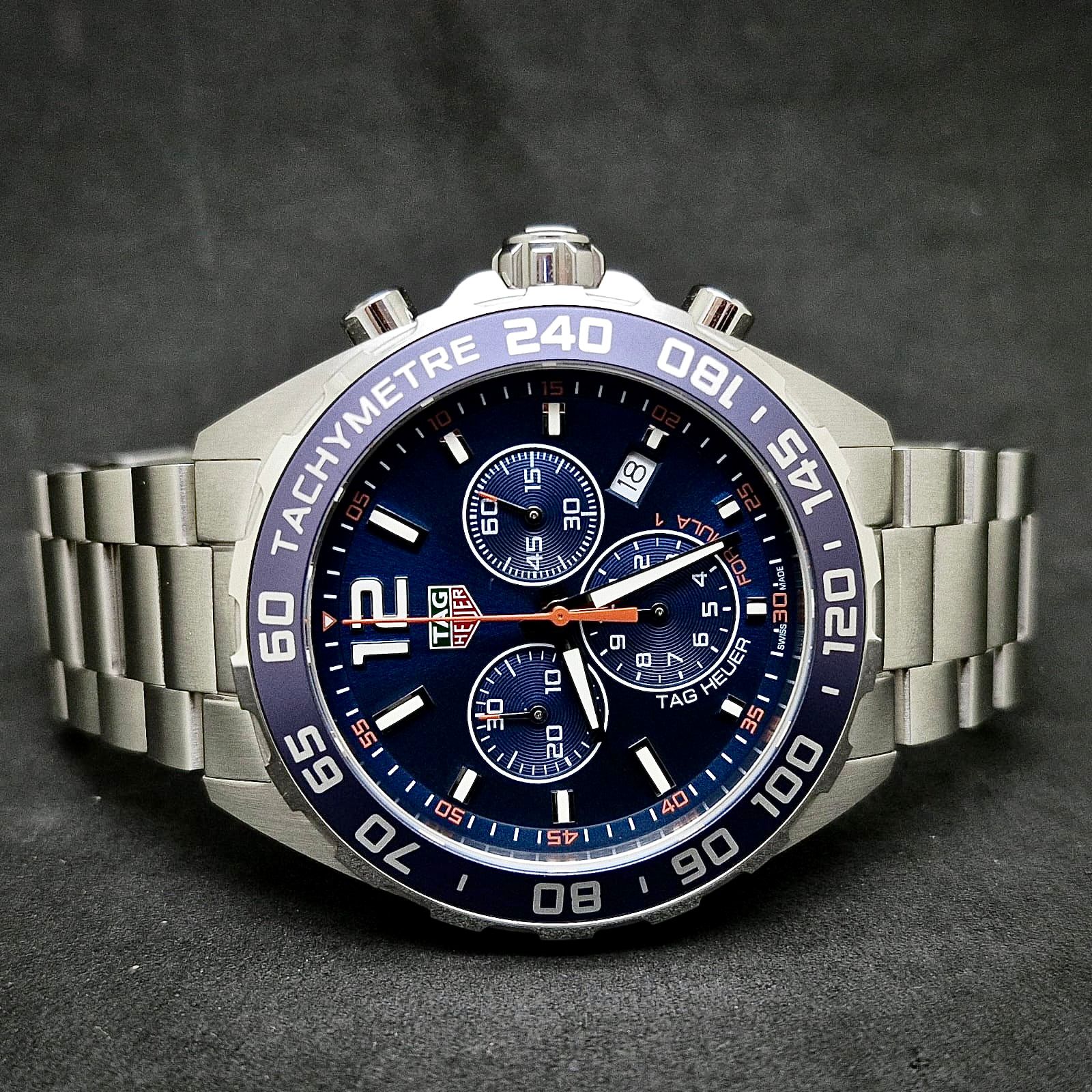 TAG HEUER FORMULA 1 CHRONOGRAPH