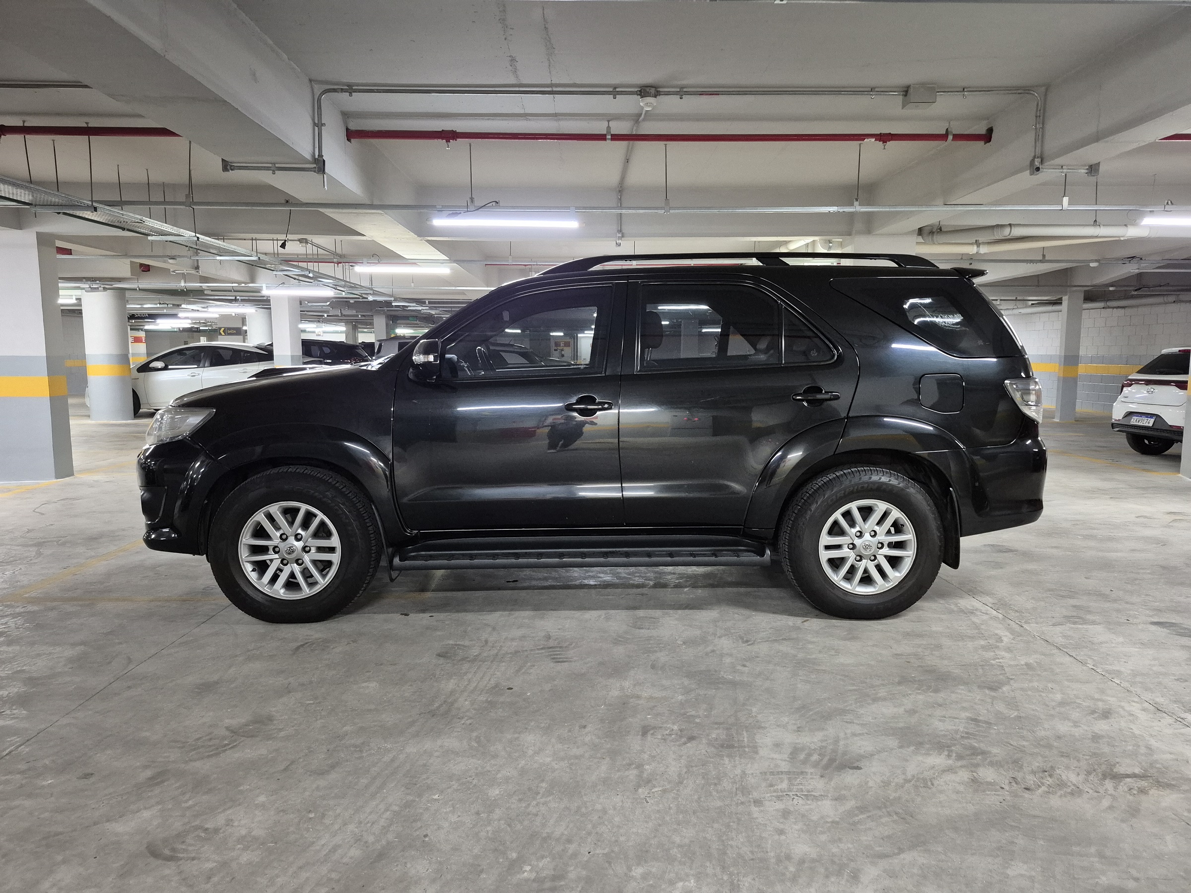 TOYOTA HILUX SW4 3.0 SRV 4X4 16V TURBO INTERCOOLER DIESEL 4P AUTOMÁTICO