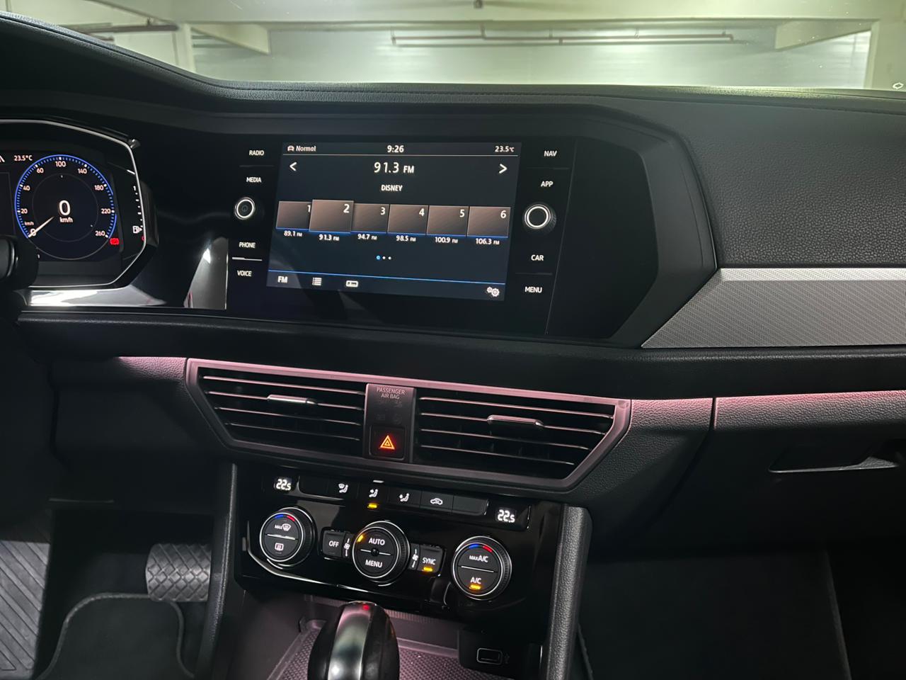 VOLKSWAGEN JETTA 1.4 250 TSI TOTAL FLEX R-LINE TIPTRONIC
