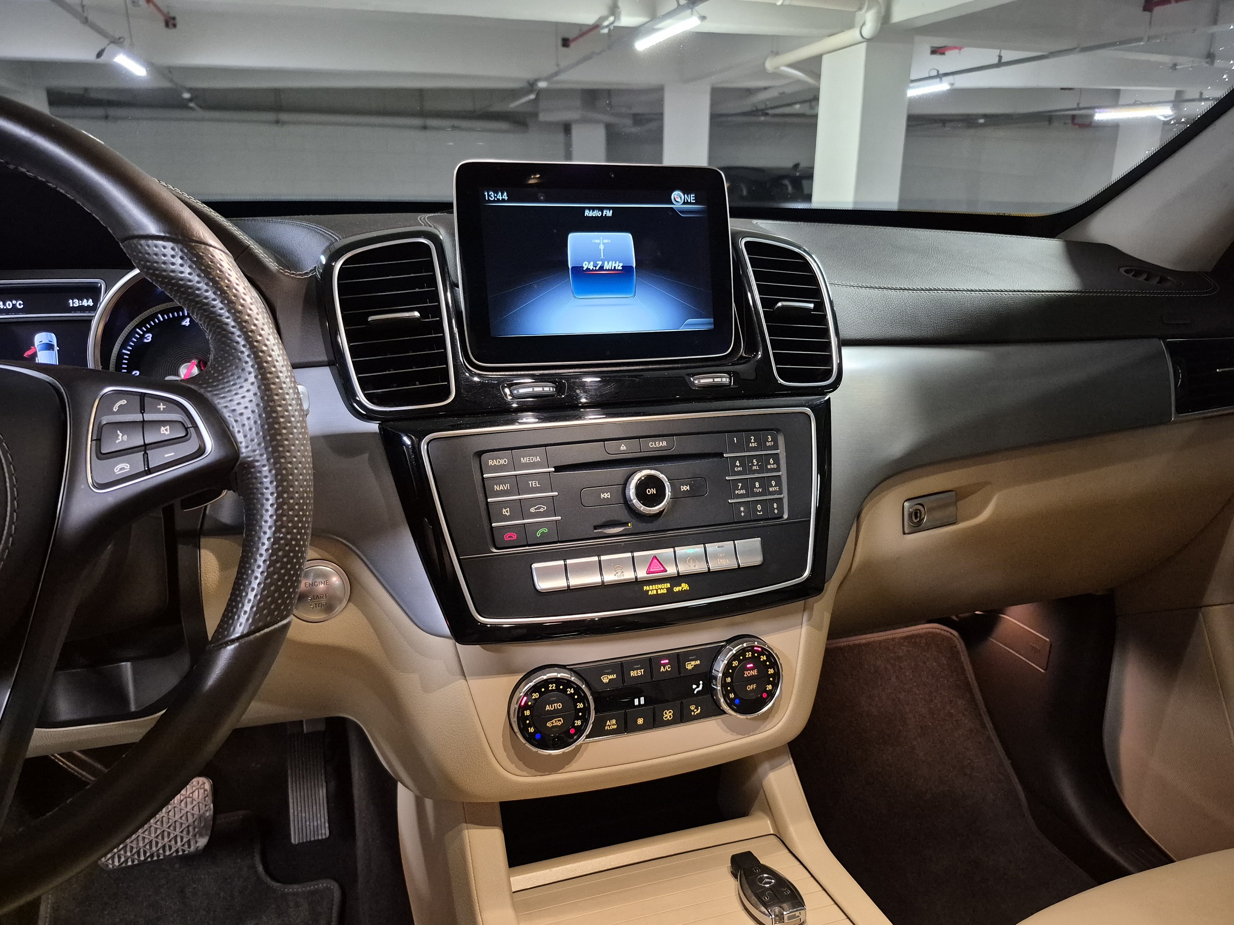 MERCEDES-BENZ GLS350 3.0 V6 BLUETEC DIESEL 4MATIC 9G-TRONIC